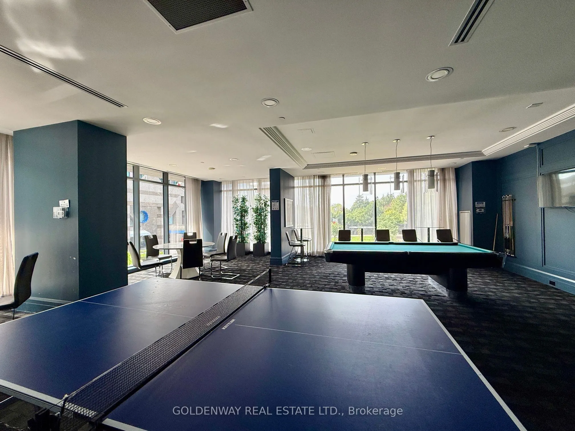 5168 Yonge Street #110