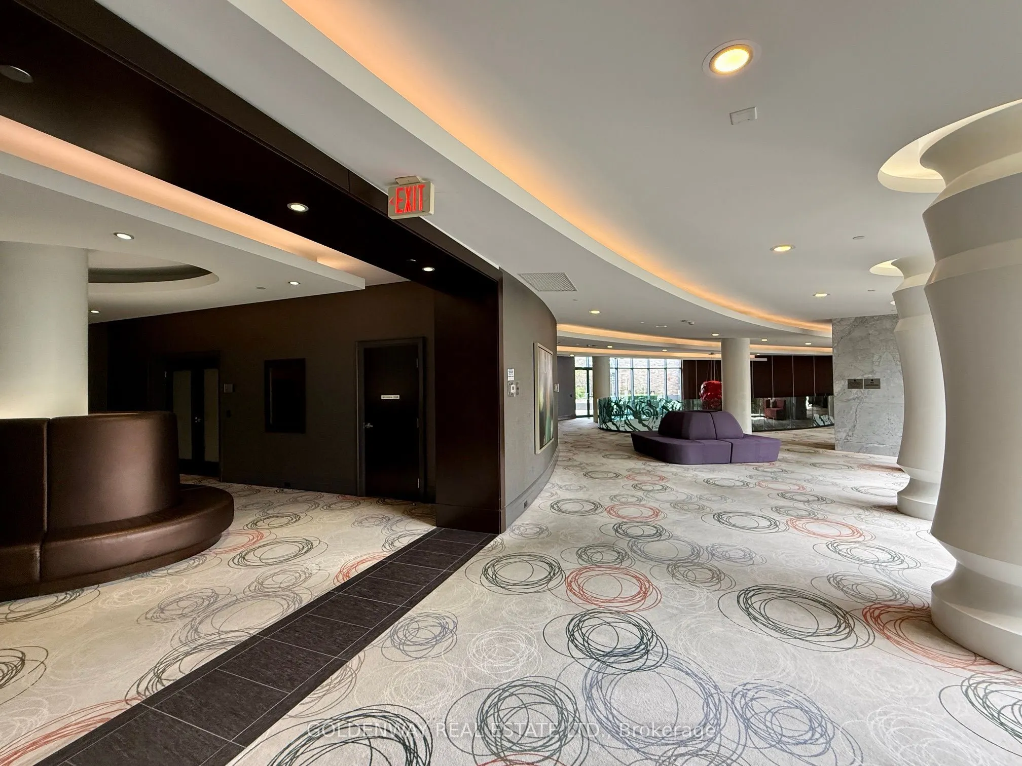 5168 Yonge Street #110
