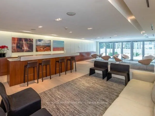 170 Avenue Road #811