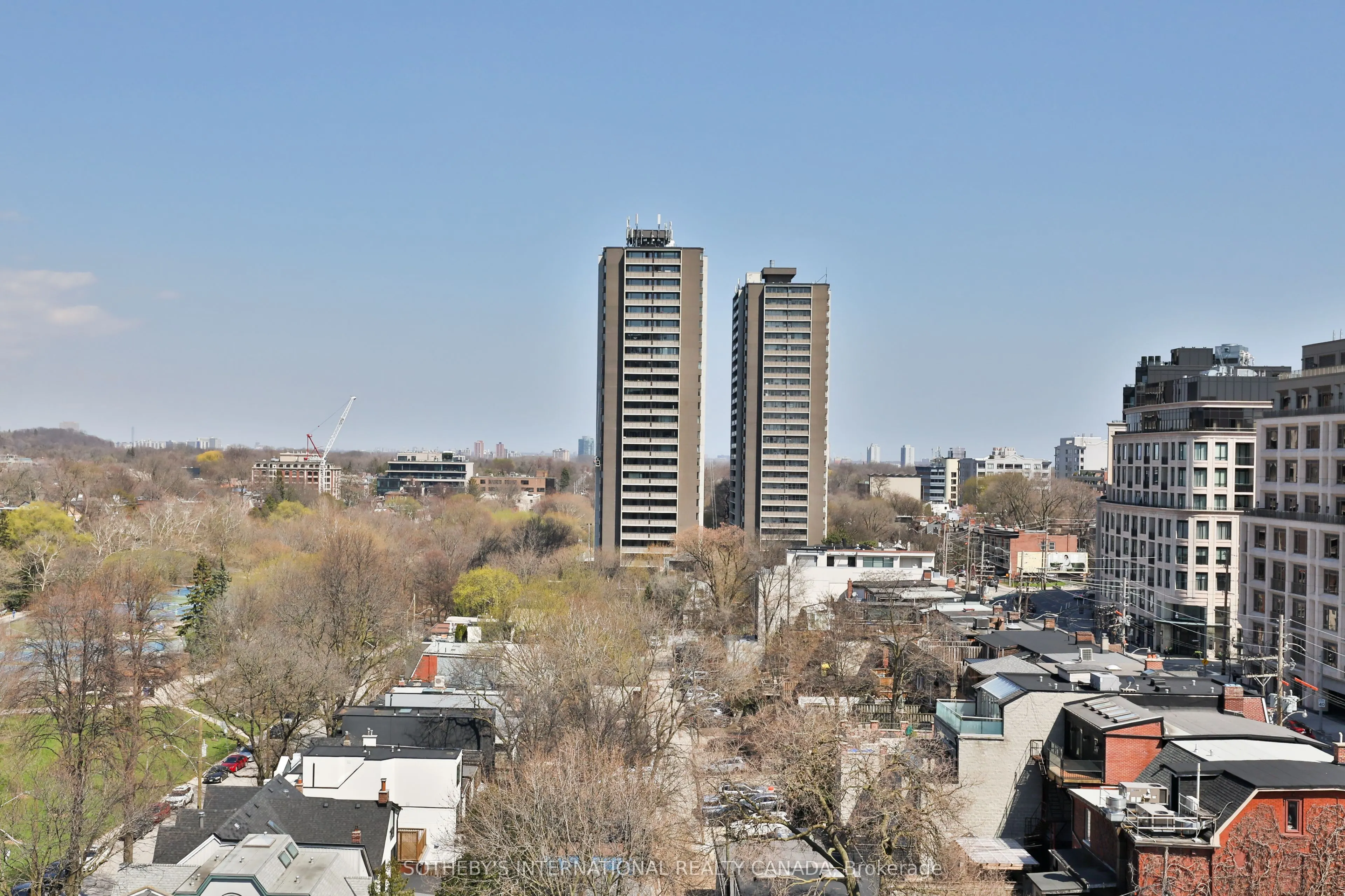 170 Avenue Road #811