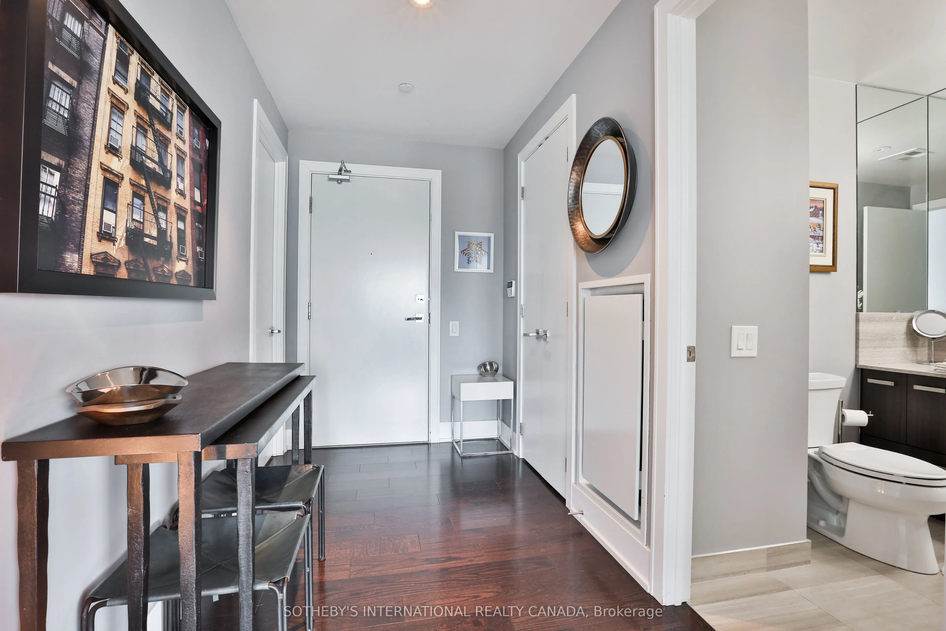 170 Avenue Road #811