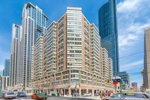 717 Bay Street #605