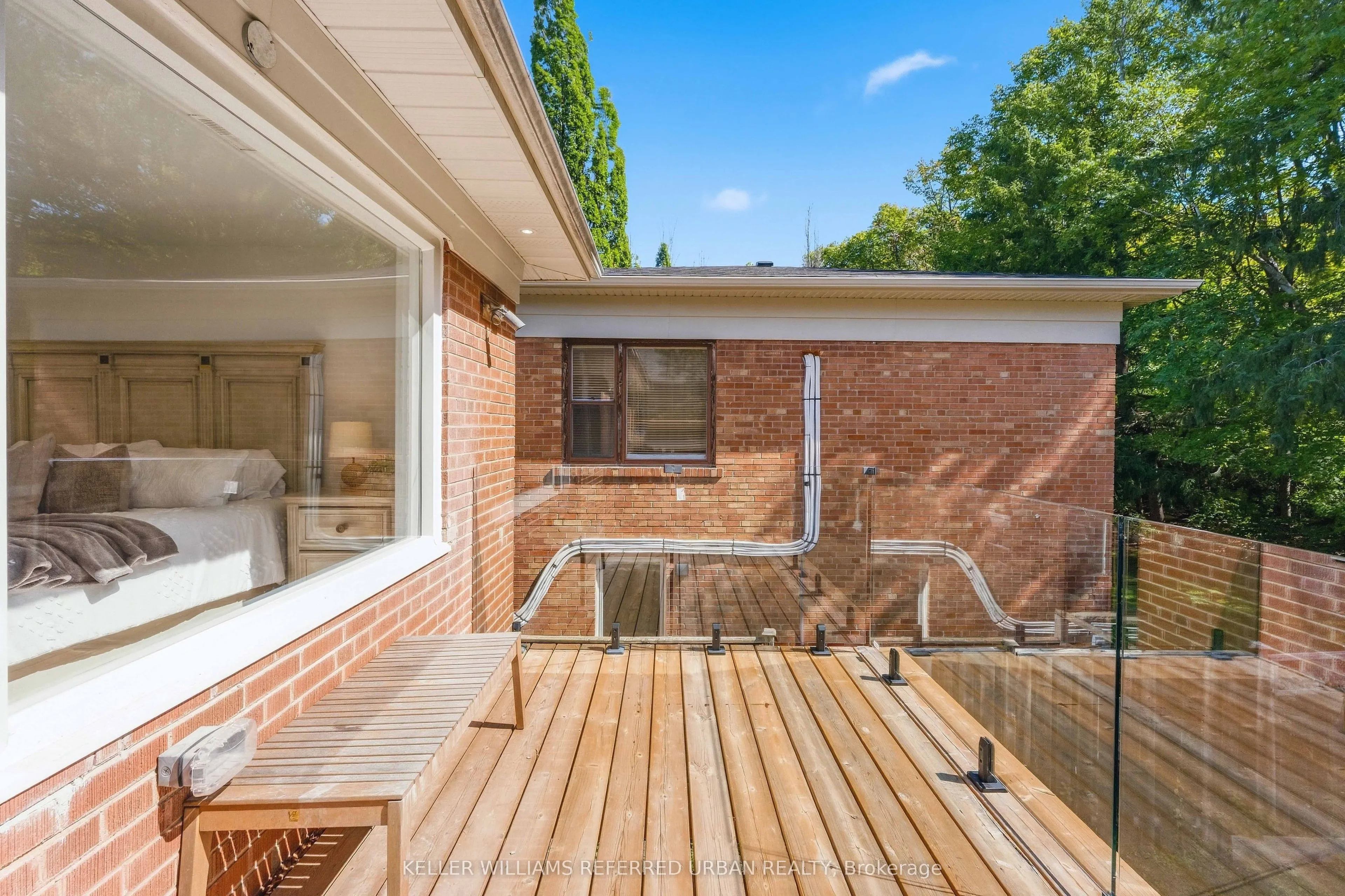 27 Christine Crescent