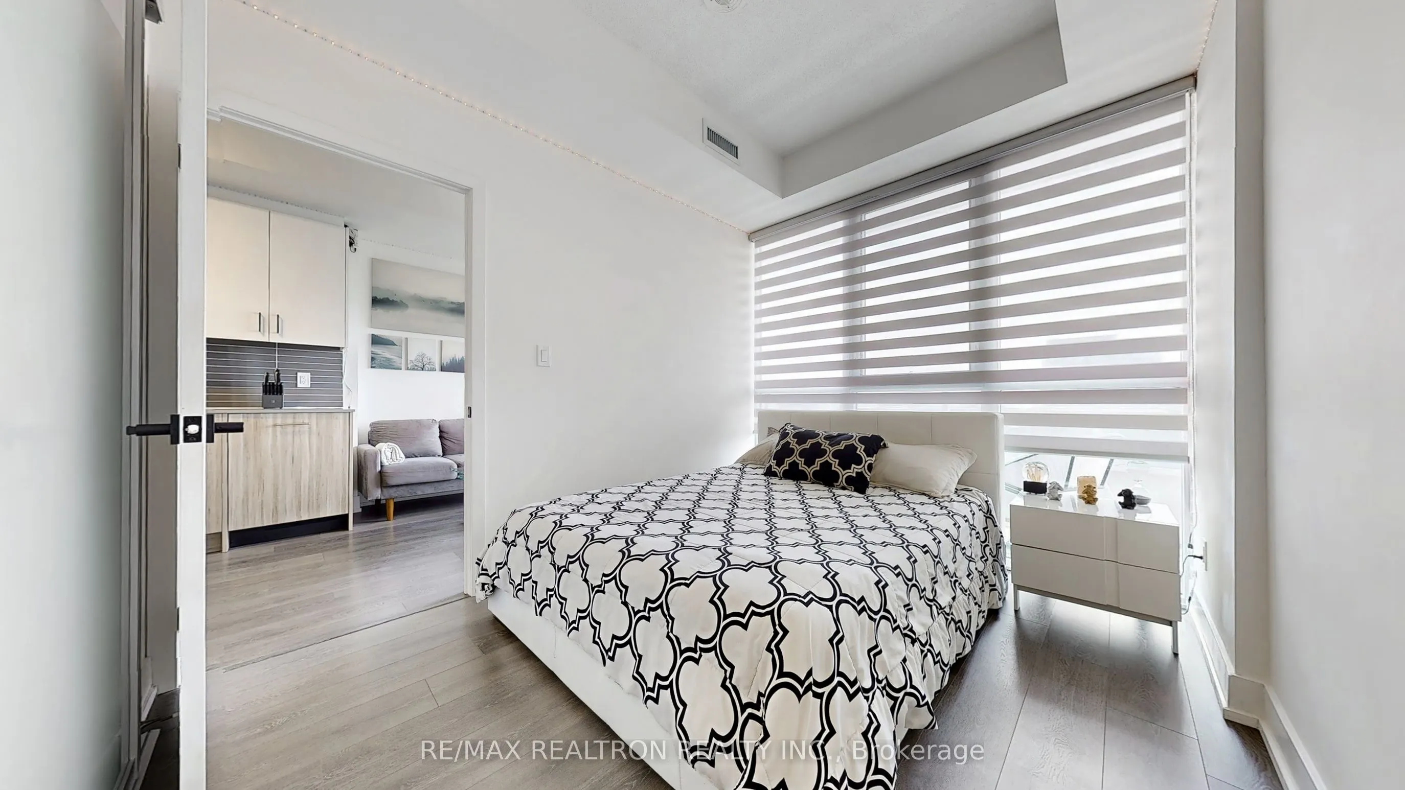 180 Fairview Mall Drive #1605