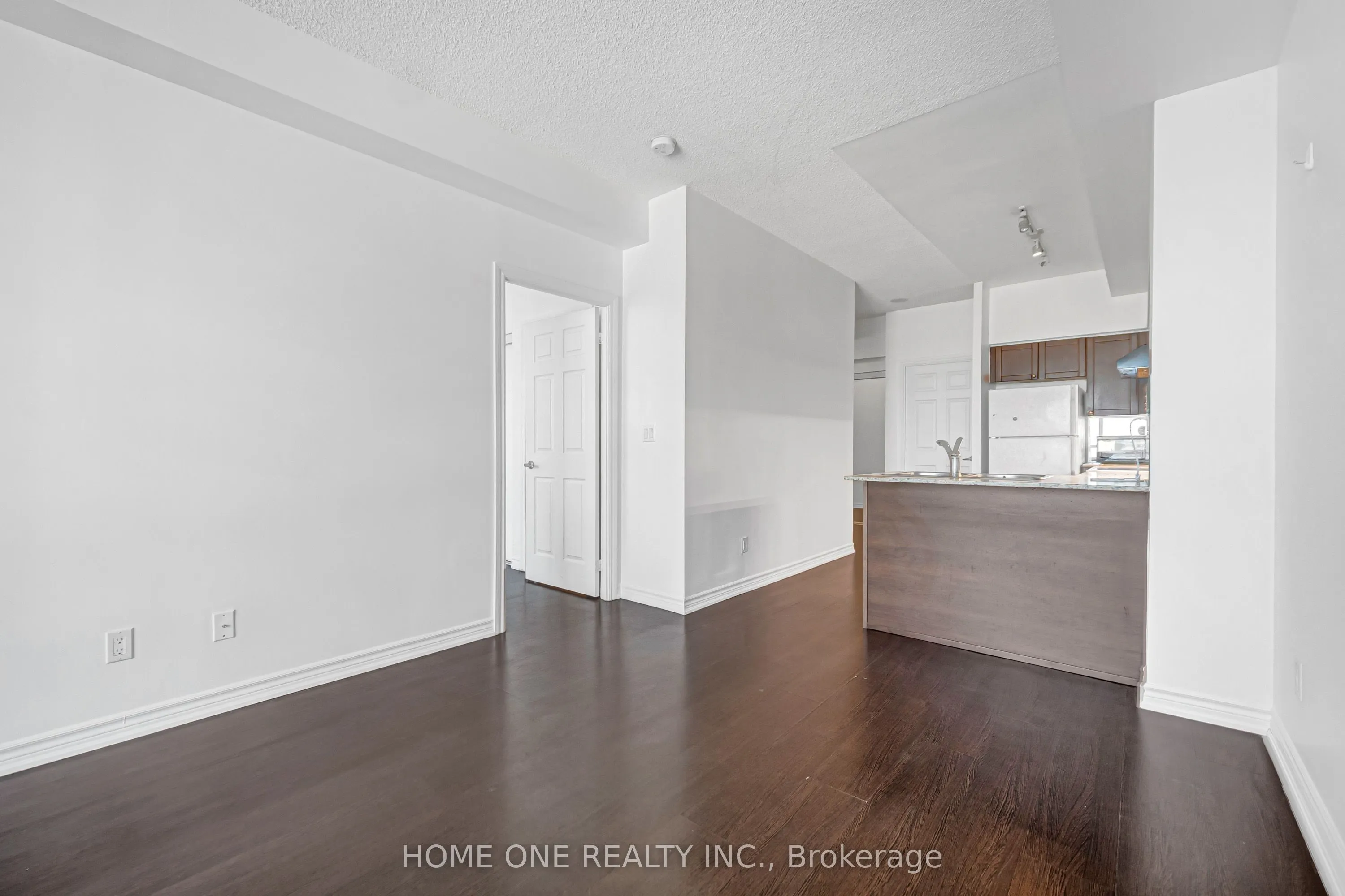 761 Bay Street #2604