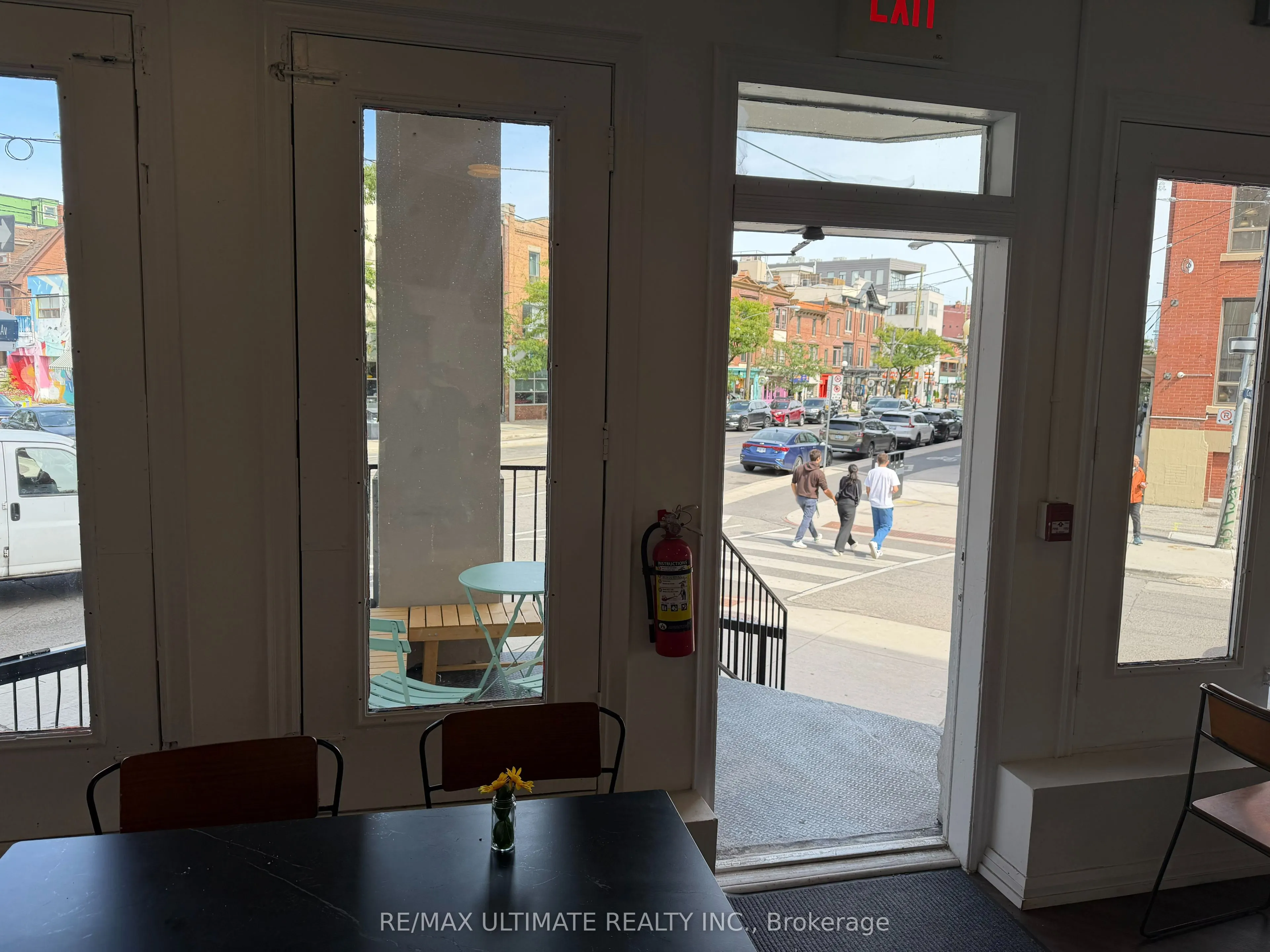 567 College Street