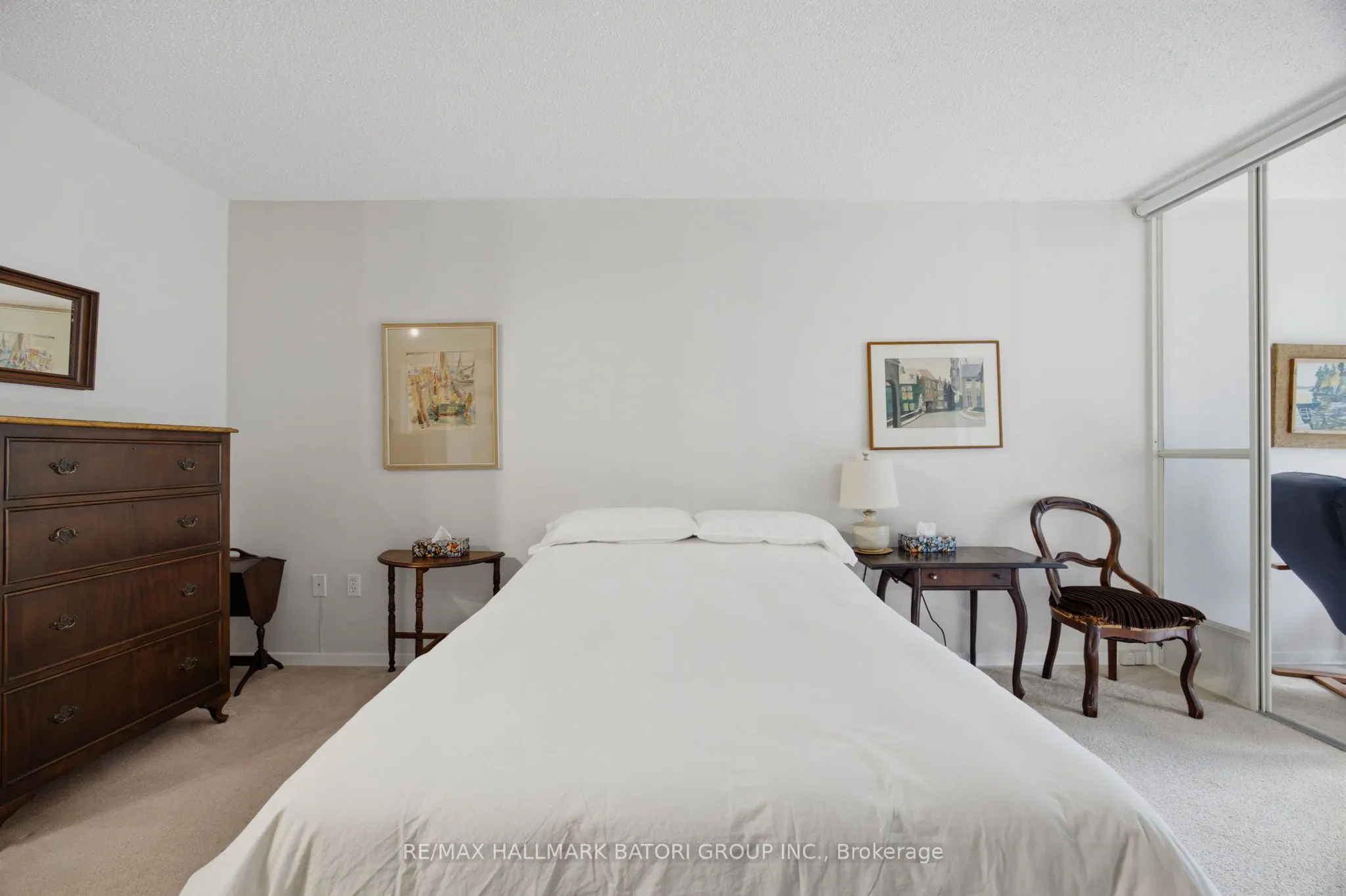 10 Kenneth Avenue #211