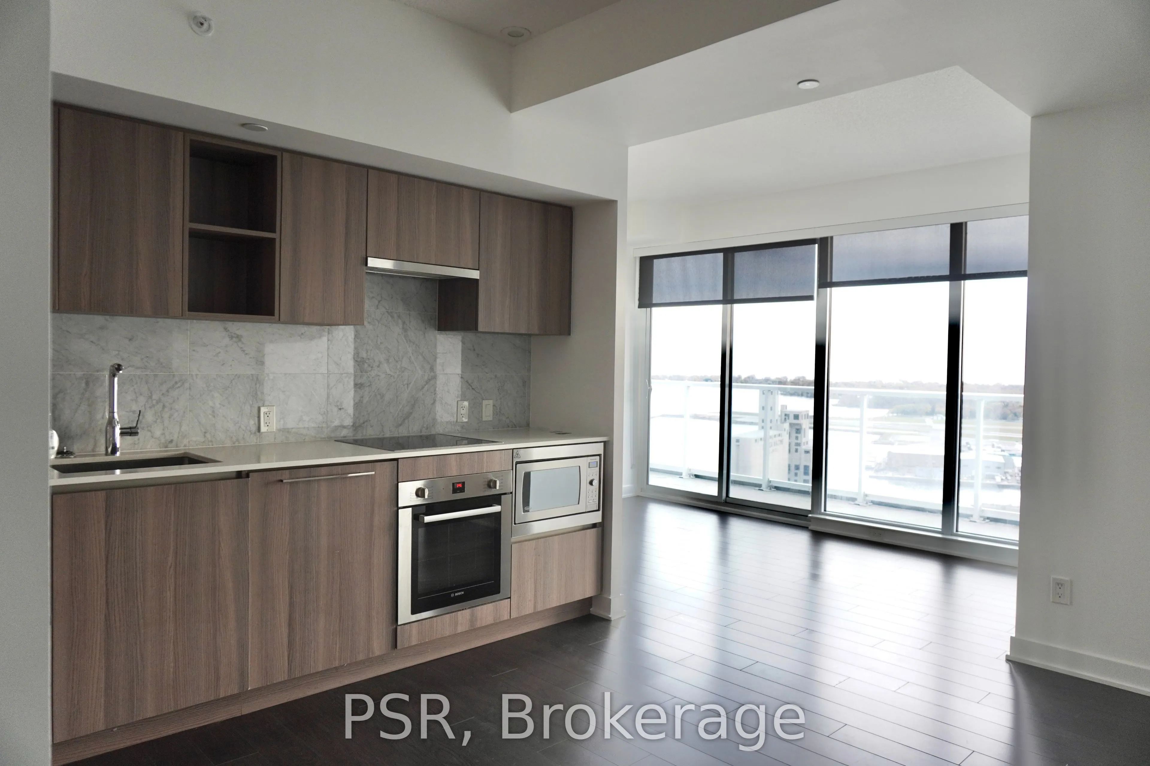 19 Bathurst Street #2911
