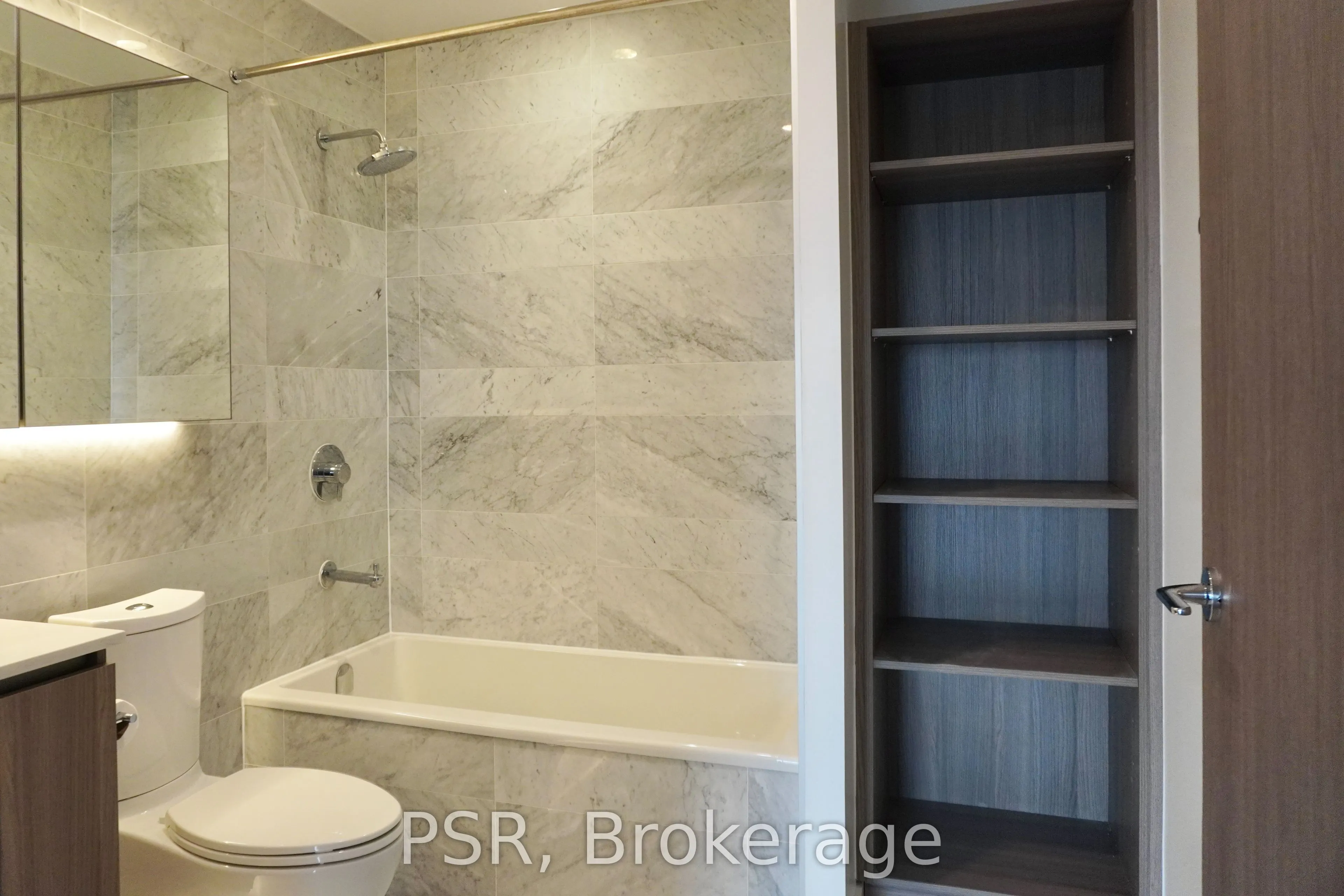 19 Bathurst Street #2911