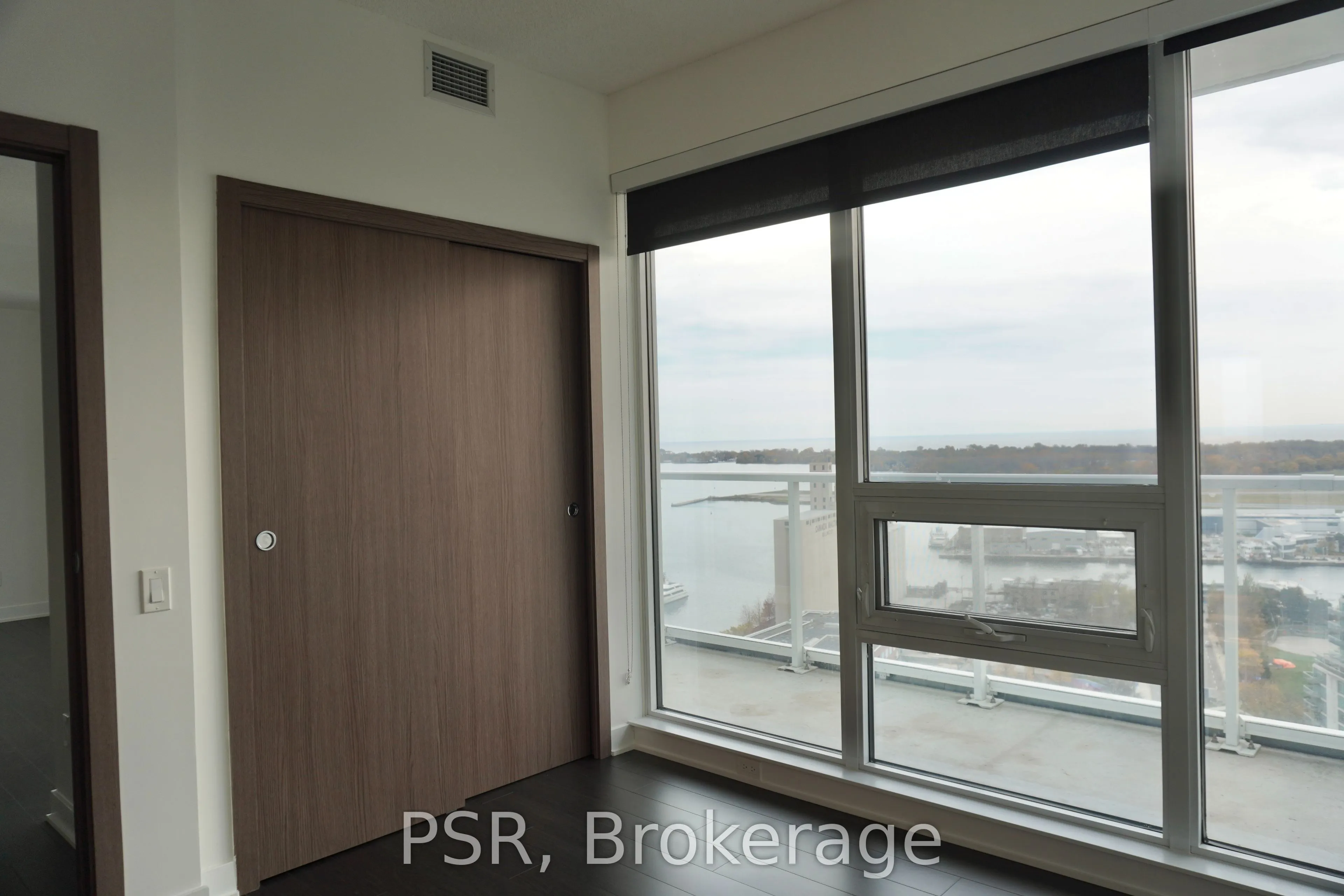 19 Bathurst Street #2911