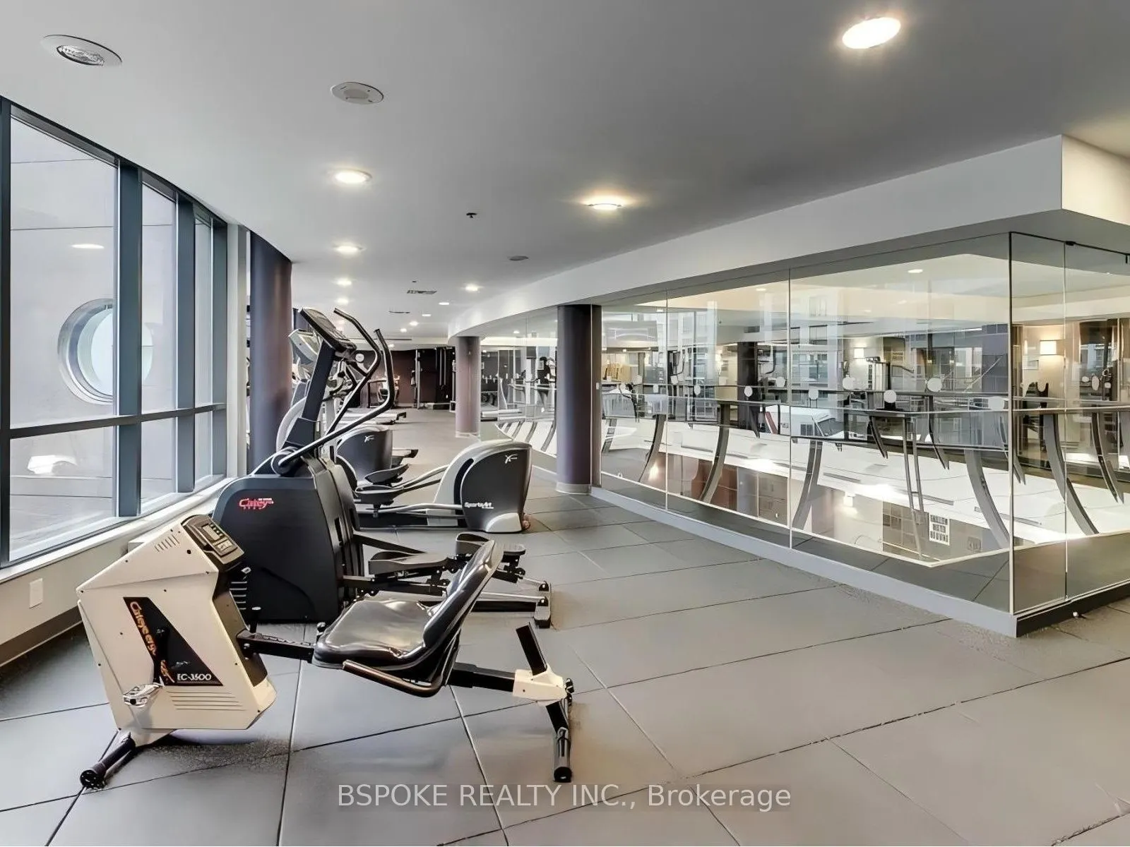231 Fort York Boulevard #235