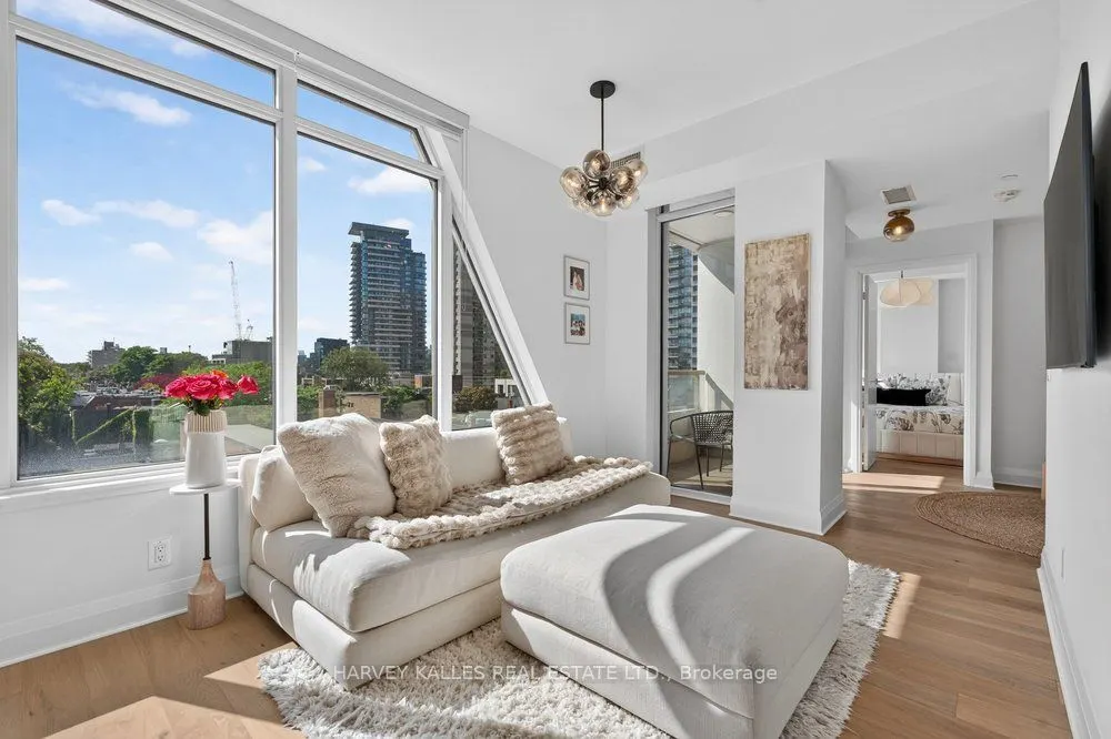 151 Avenue Road #510