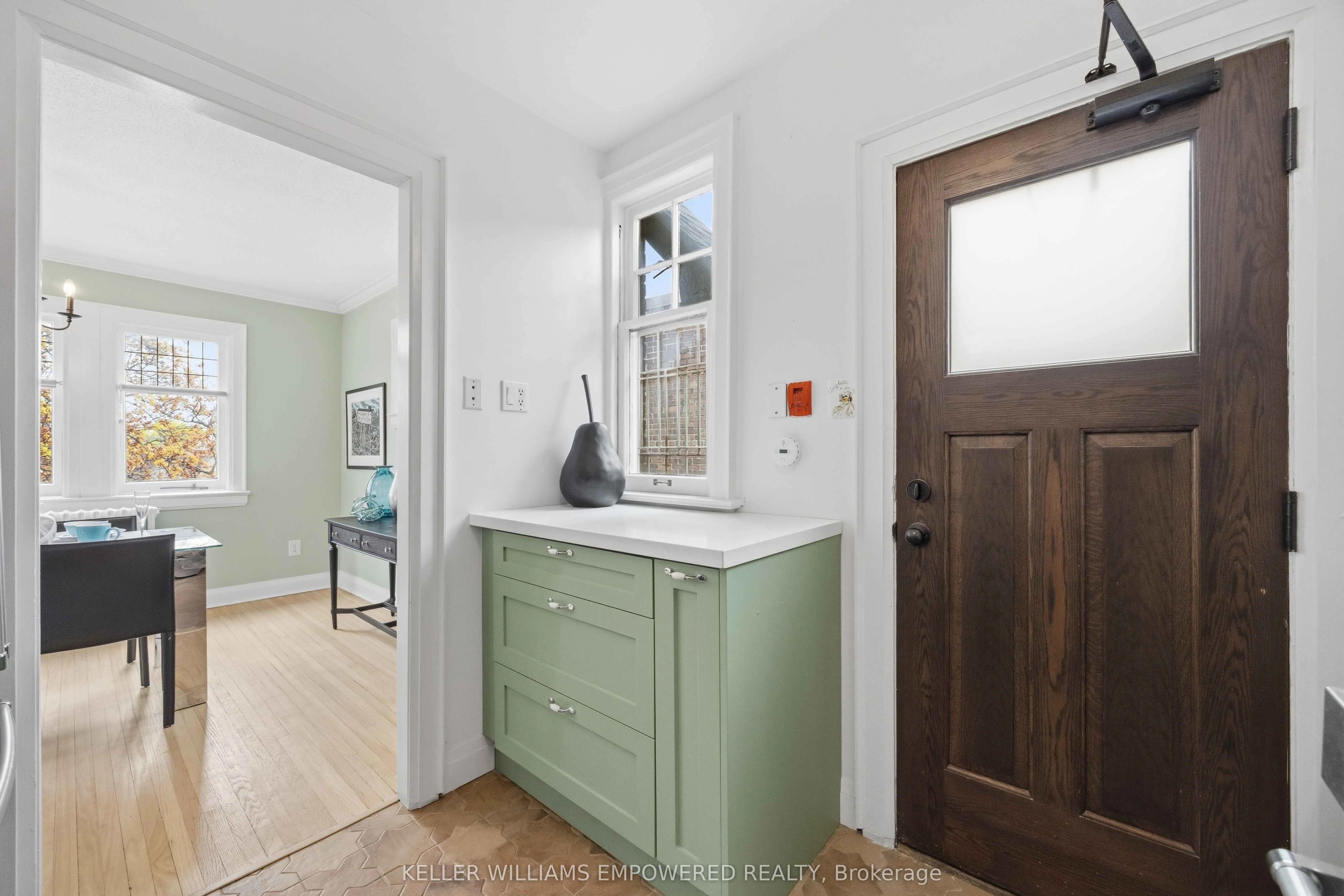313 Lonsdale Road #7