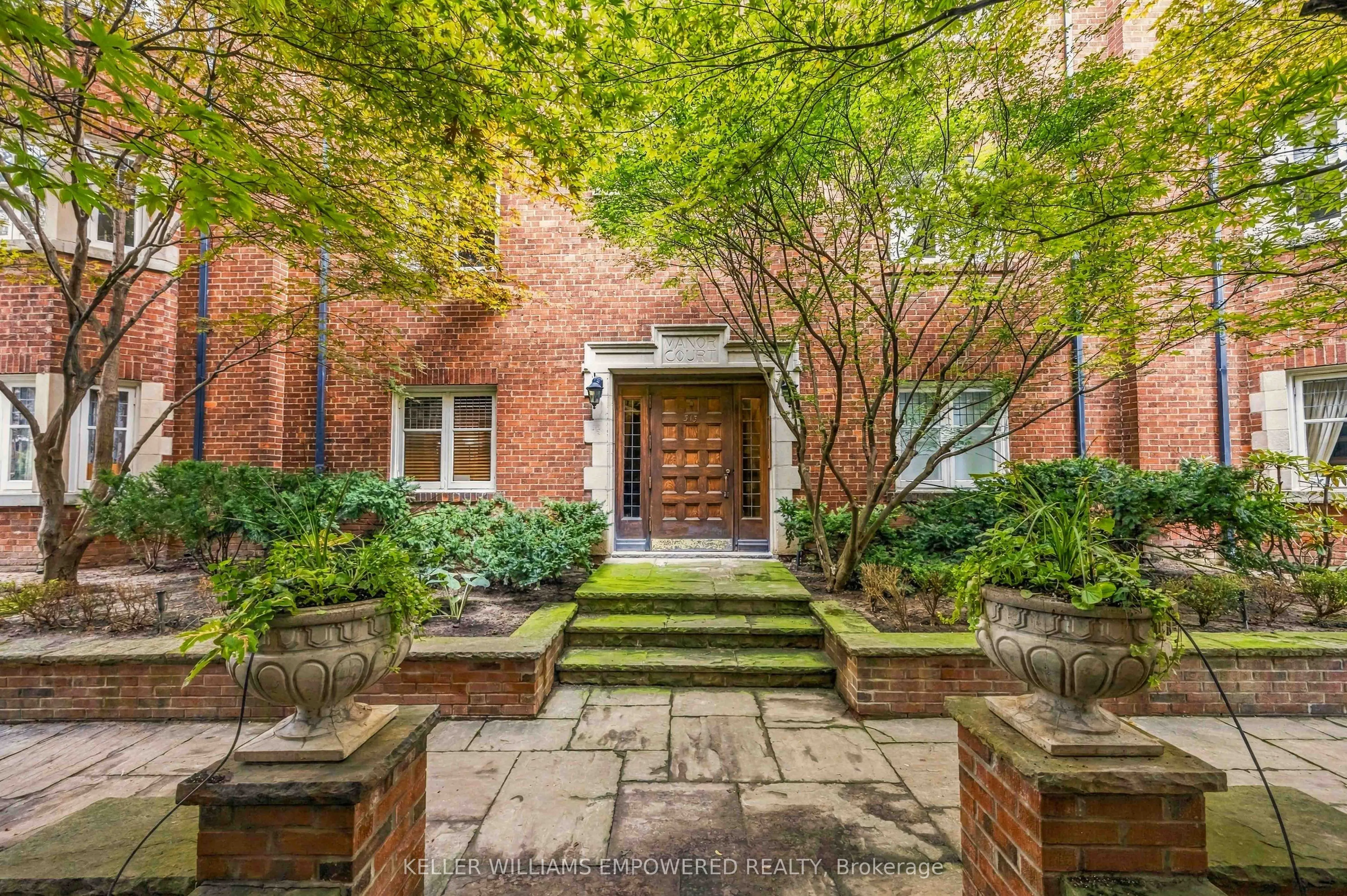 313 Lonsdale Road #7