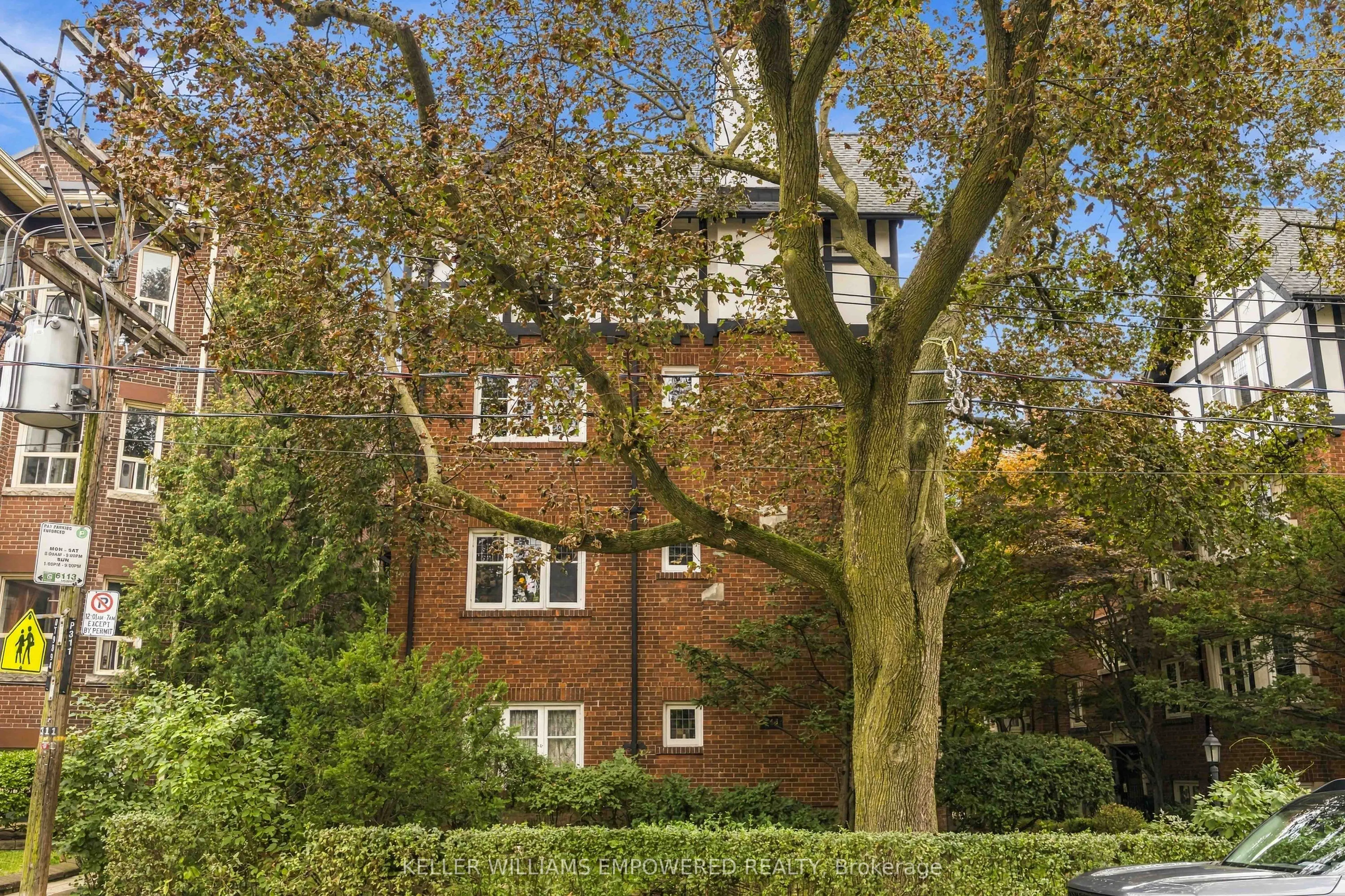 313 Lonsdale Road #7