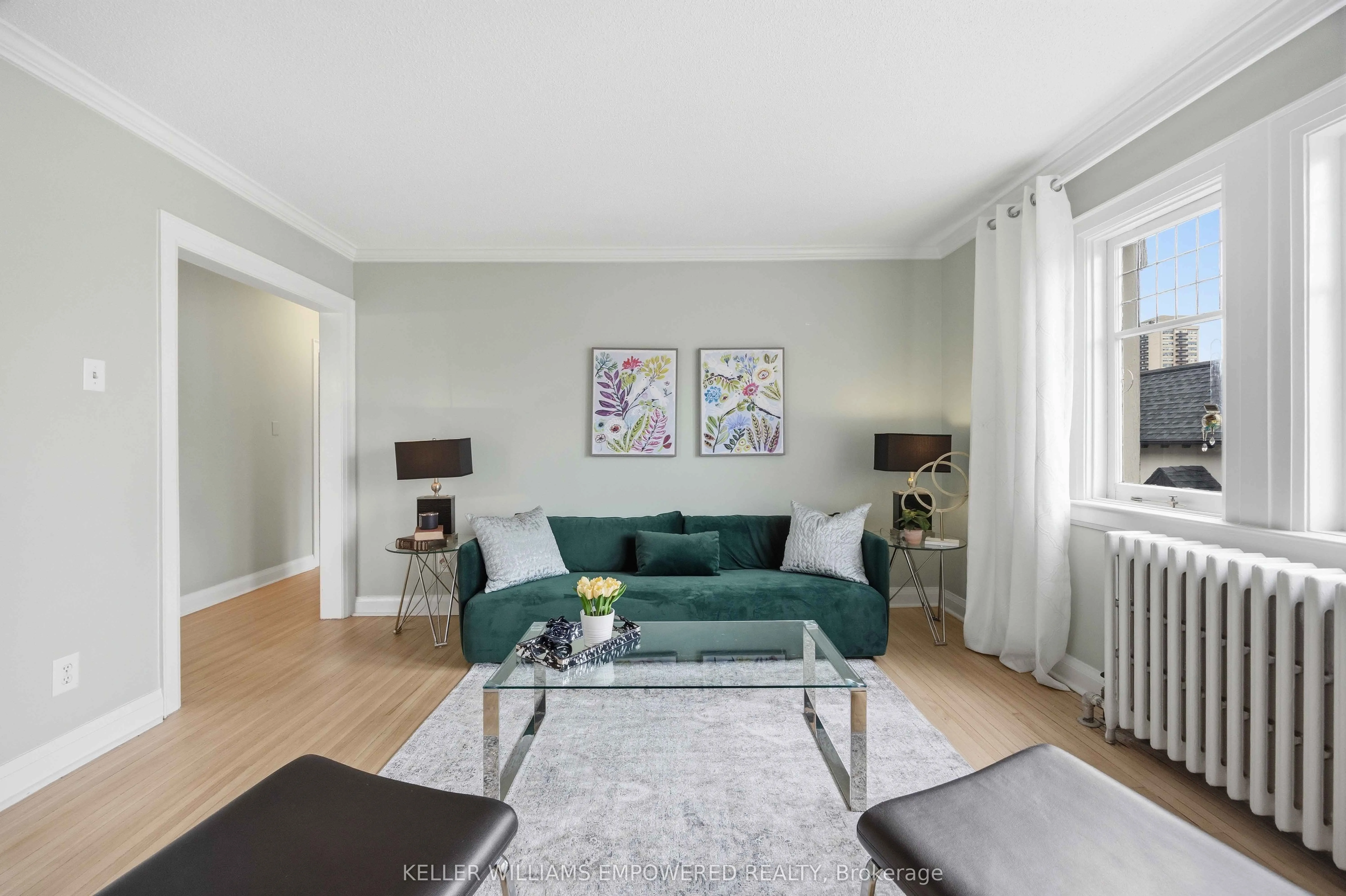 313 Lonsdale Road #7