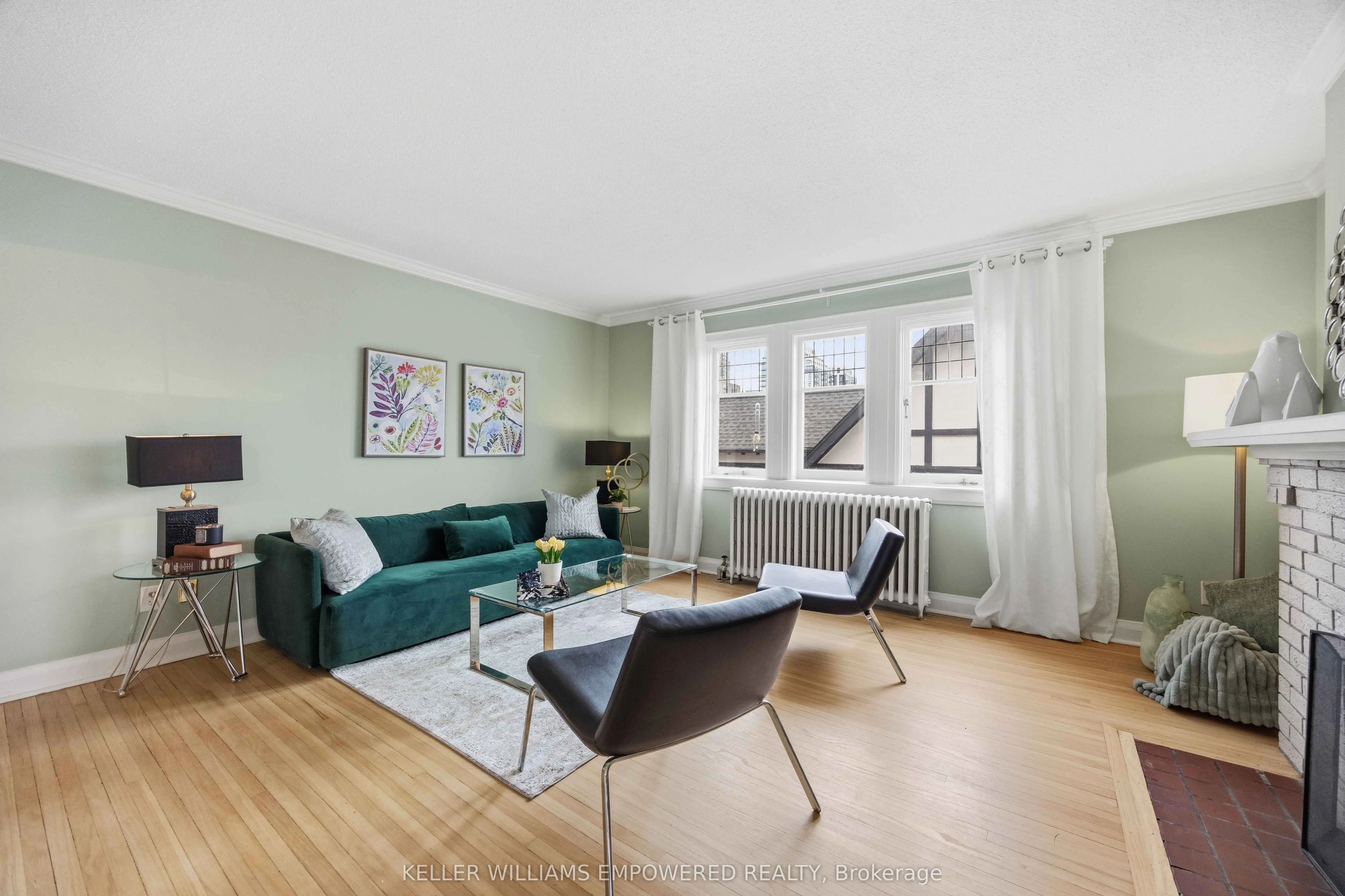 313 Lonsdale Road #7