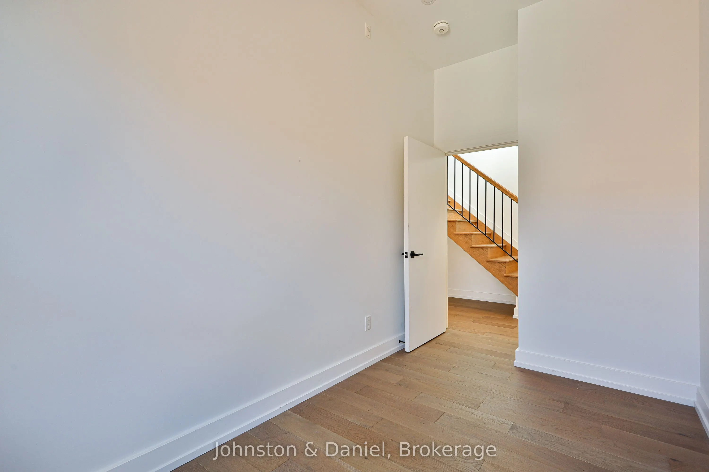 314 Lonsdale Road #7