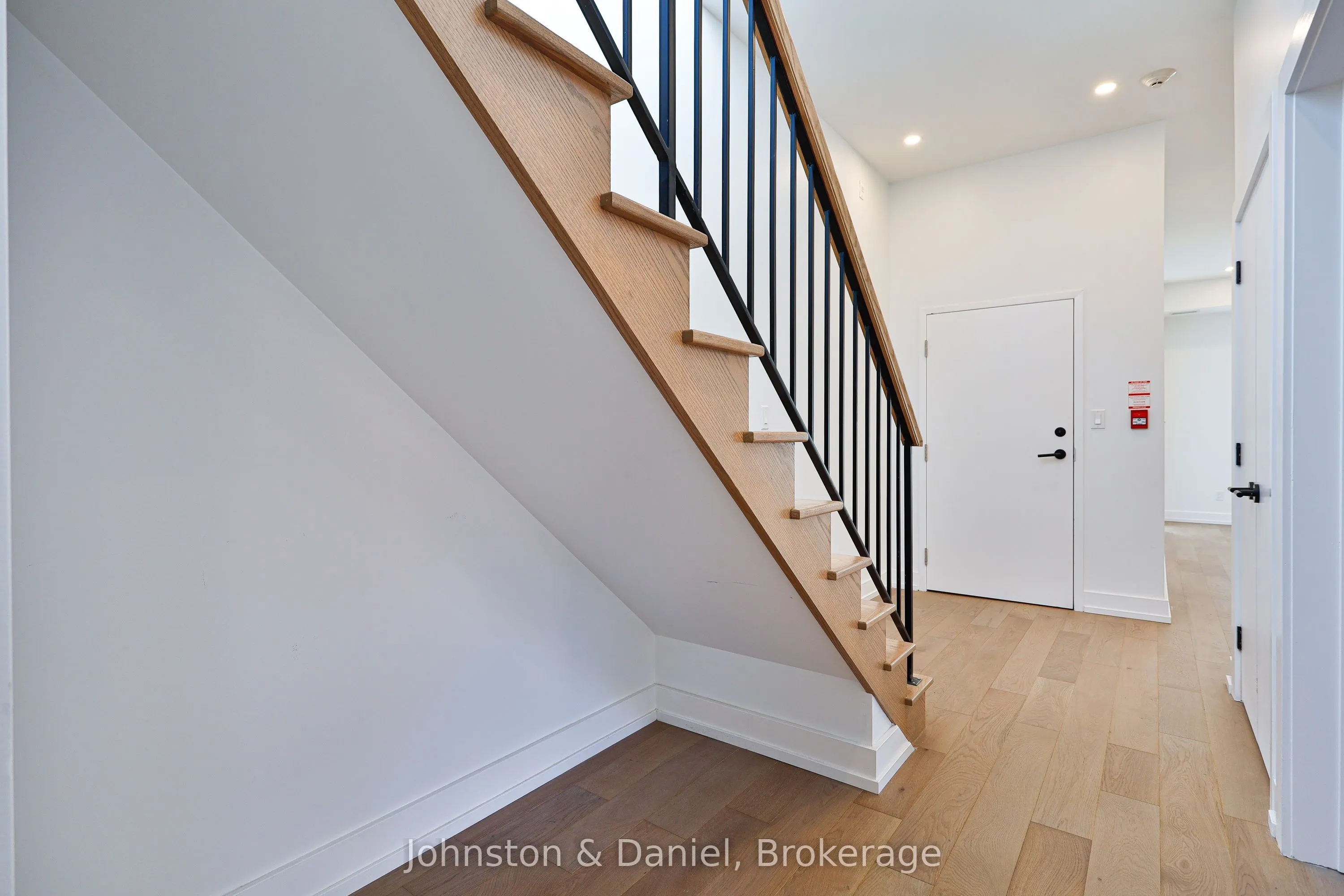 314 Lonsdale Road #7