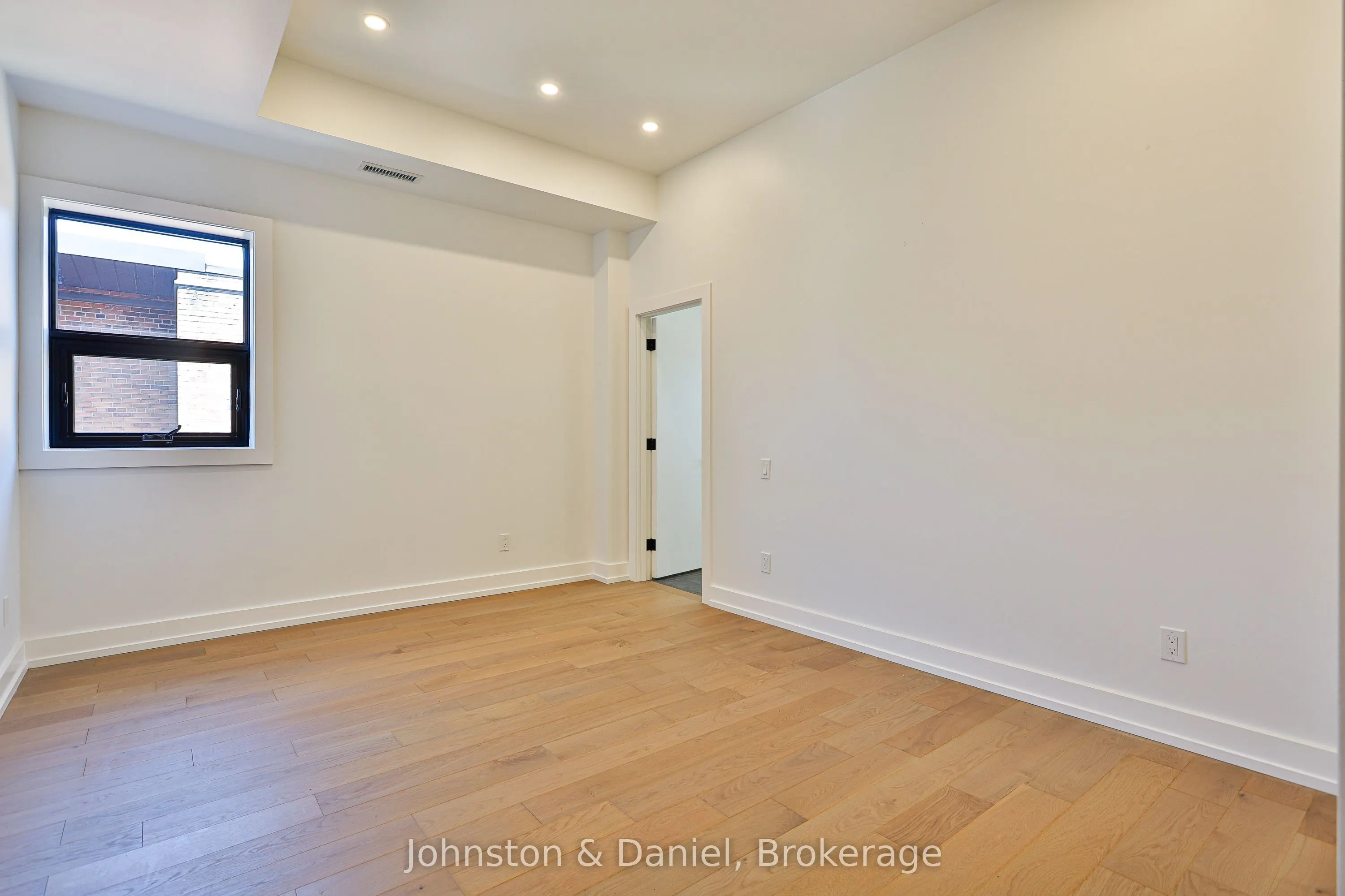 314 Lonsdale Road #7