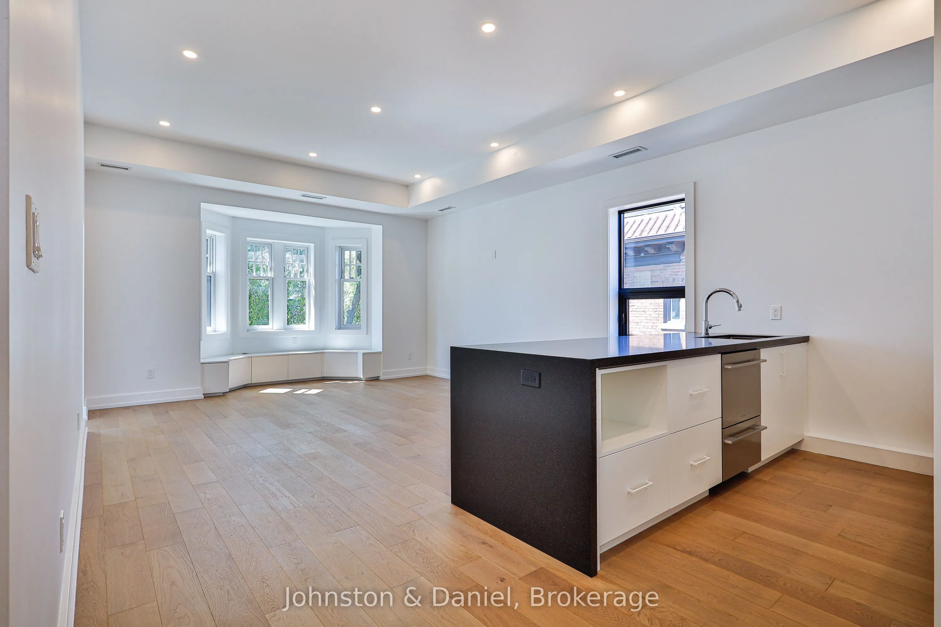 314 Lonsdale Road #7