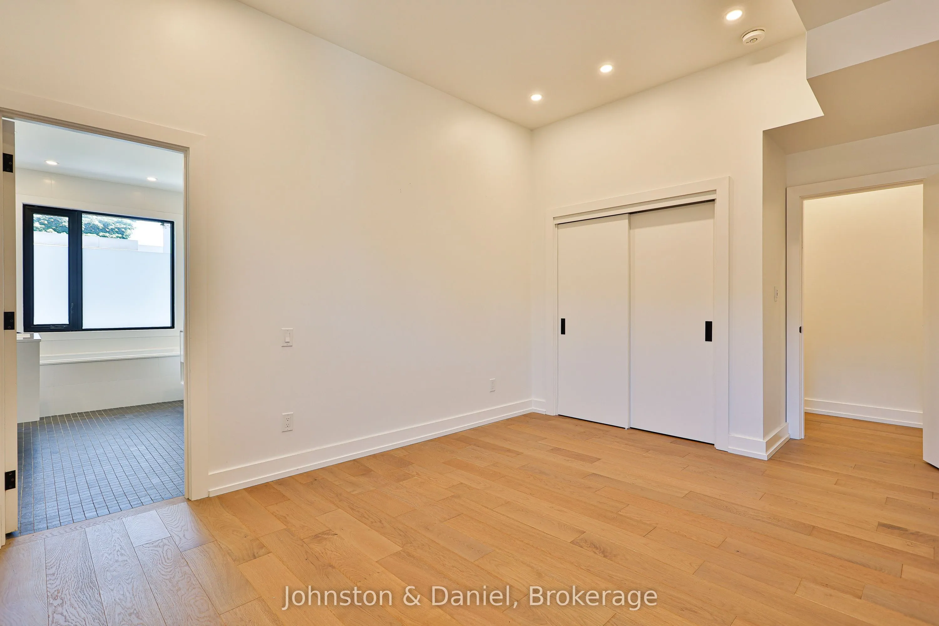 314 Lonsdale Road #7
