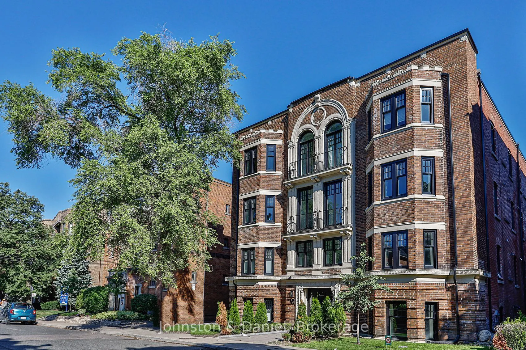 314 Lonsdale Road #7