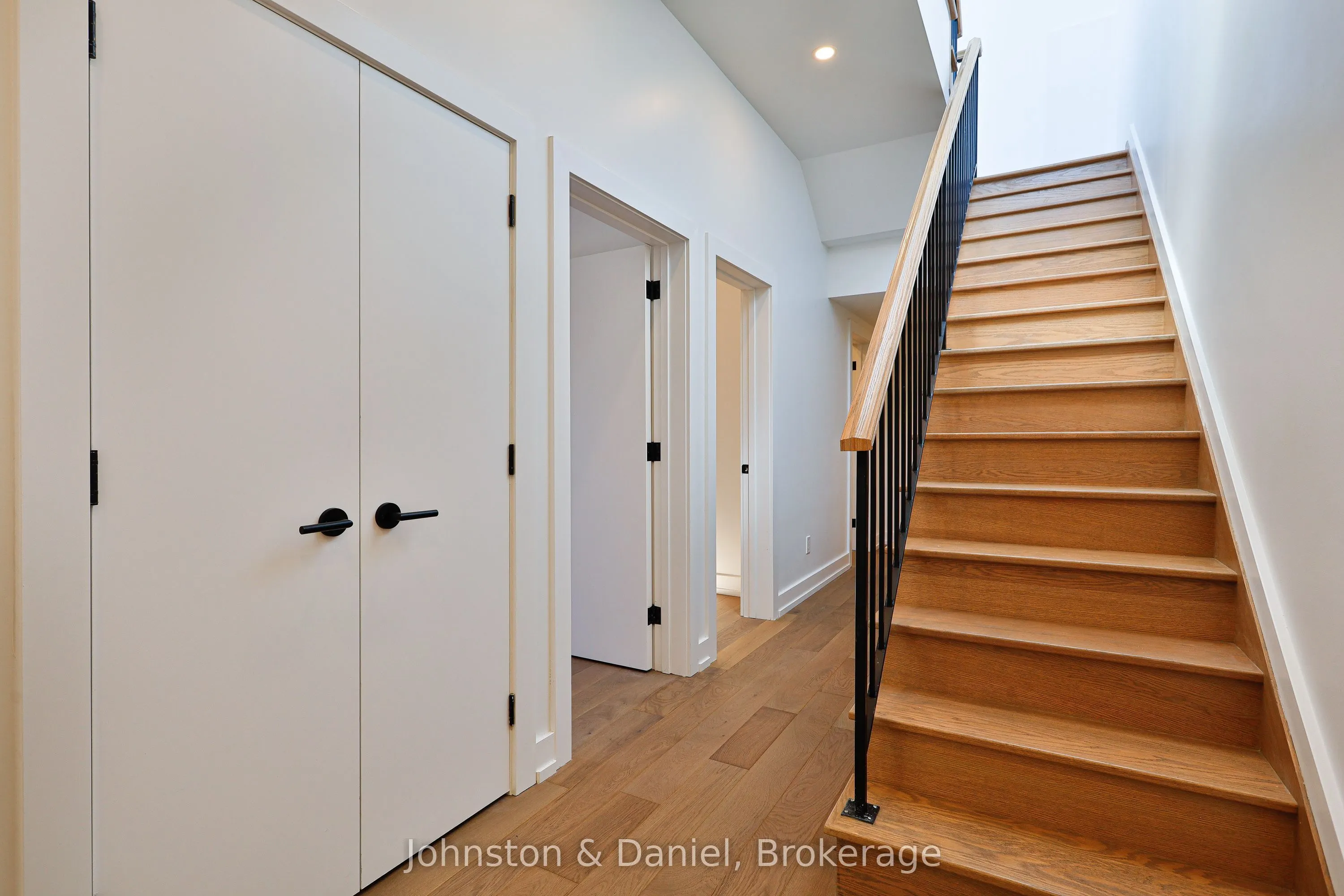 314 Lonsdale Road #7