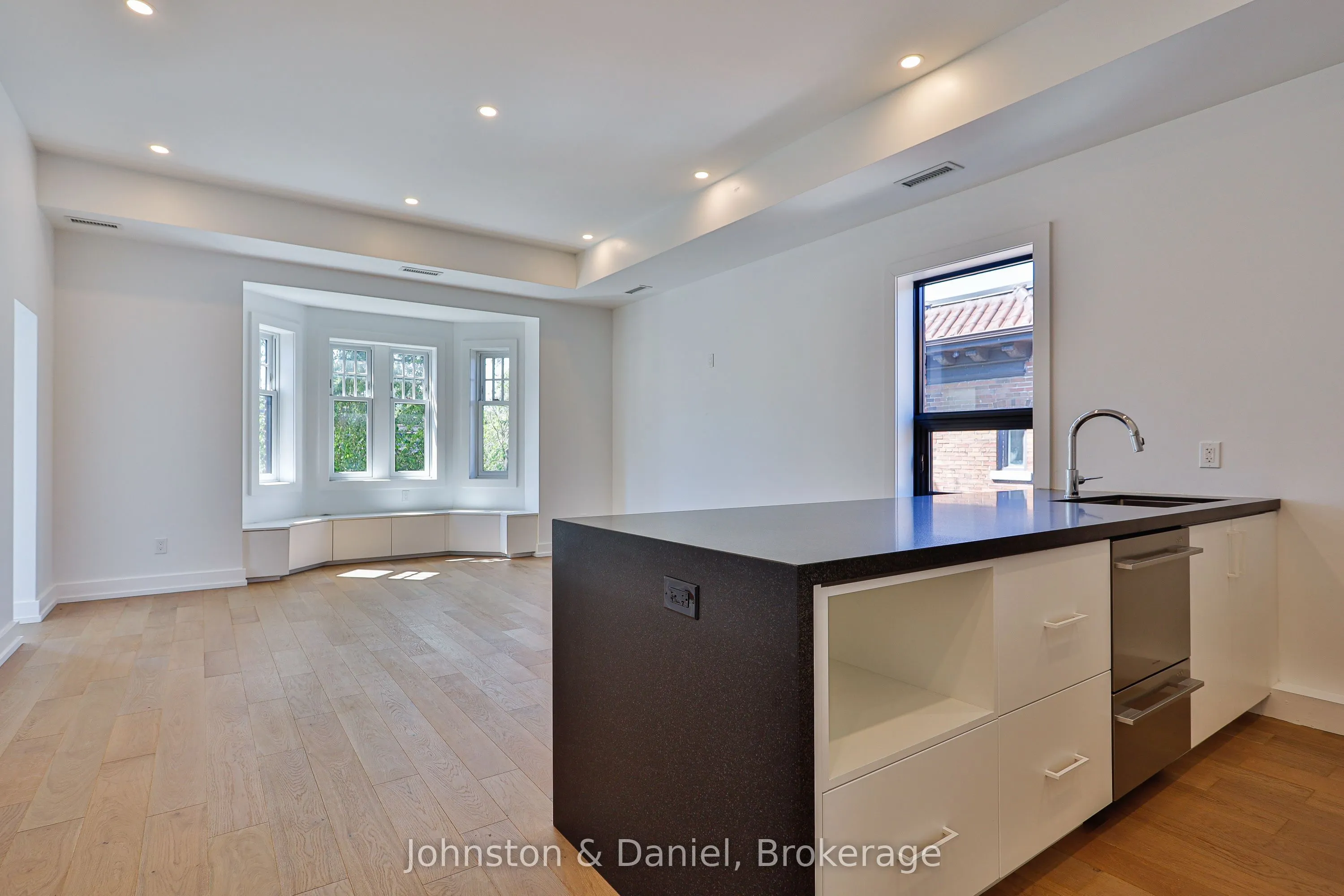 314 Lonsdale Road #7