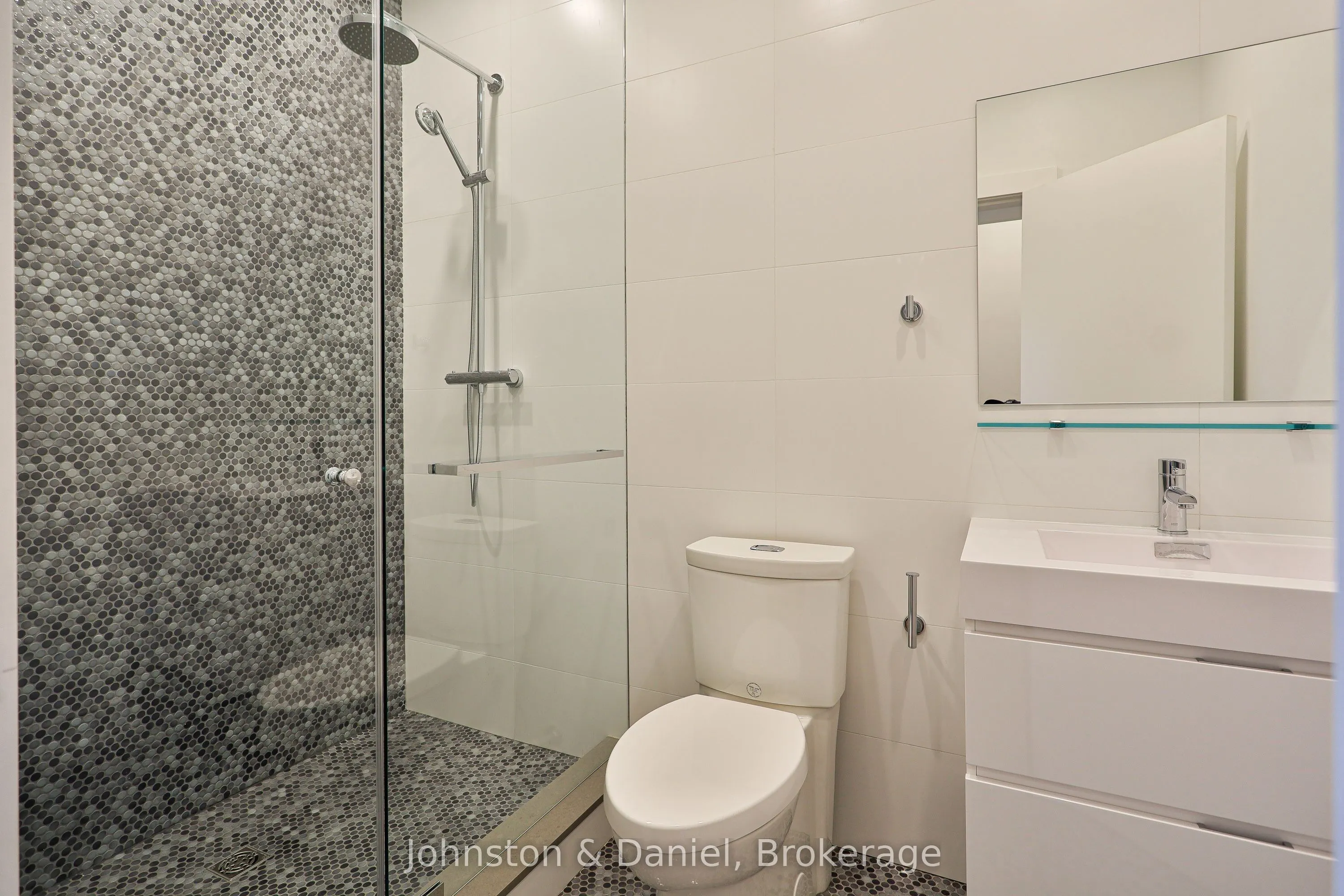 314 Lonsdale Road #7