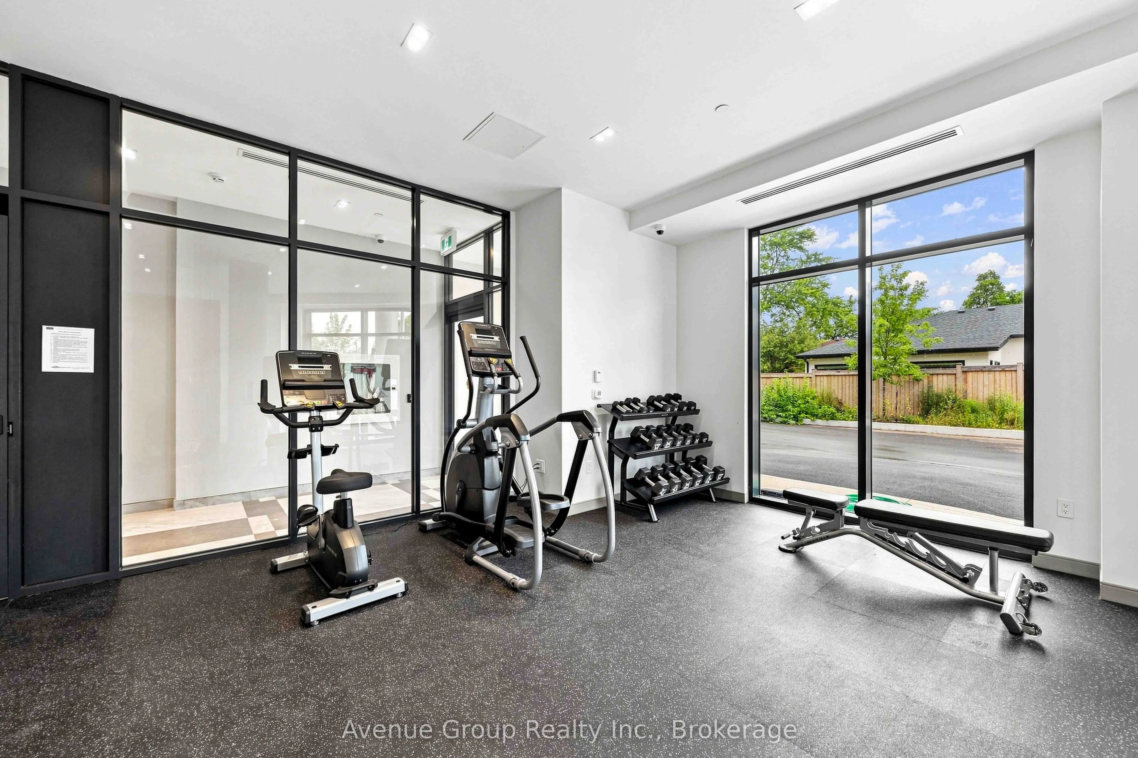 700 Sheppard Avenue W #805
