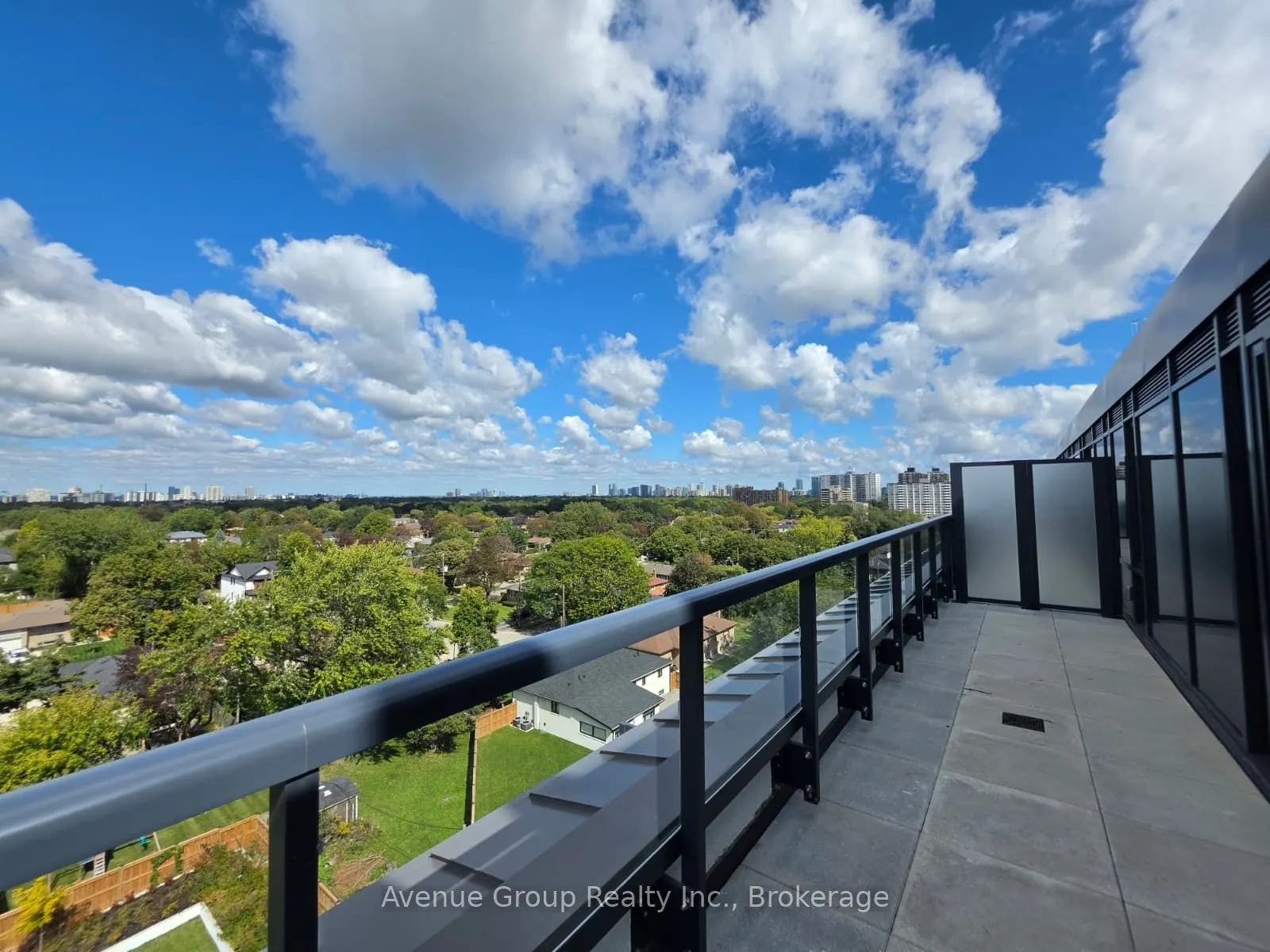700 Sheppard Avenue W #805