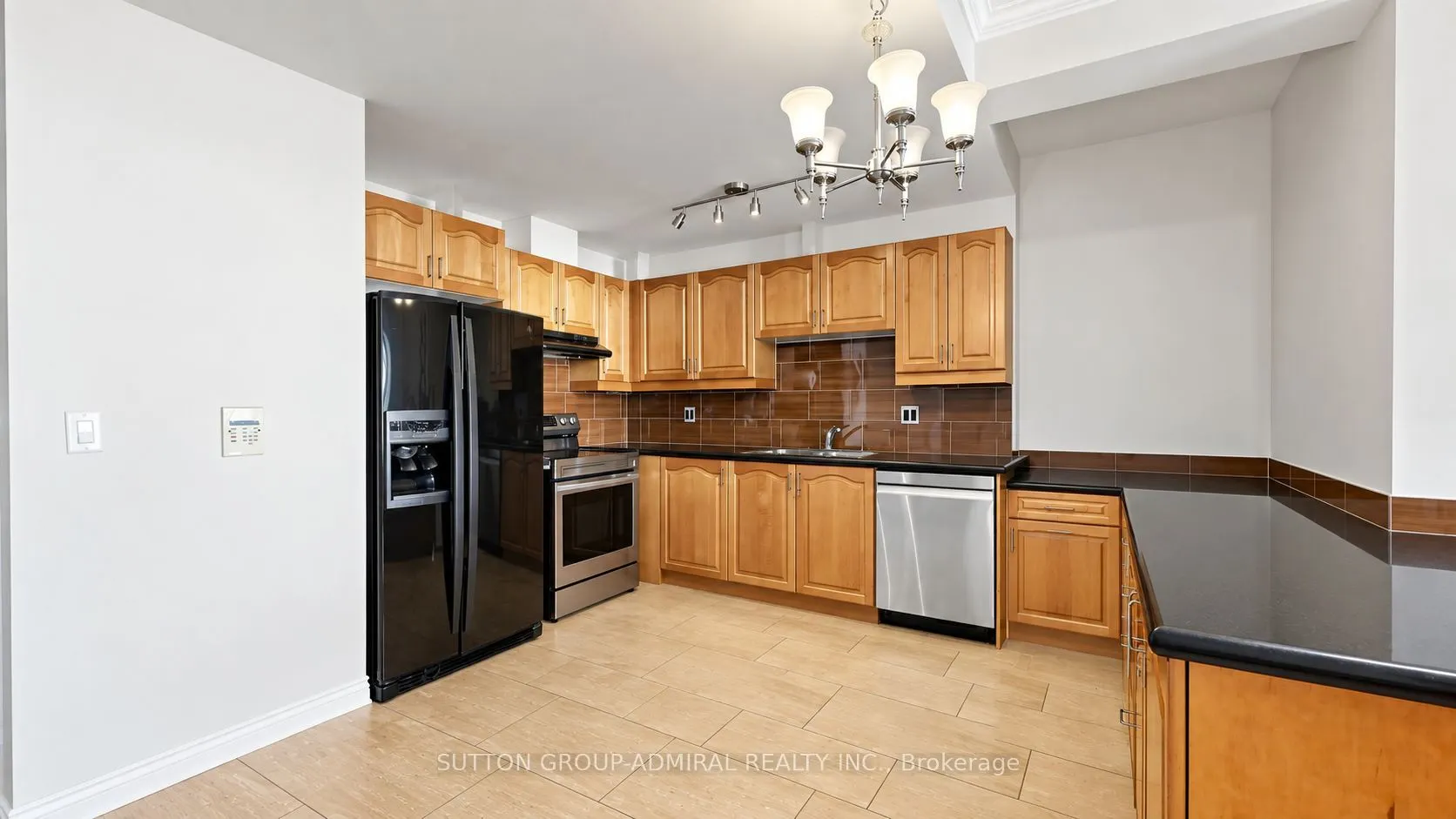 28 Byng Avenue #UPH09