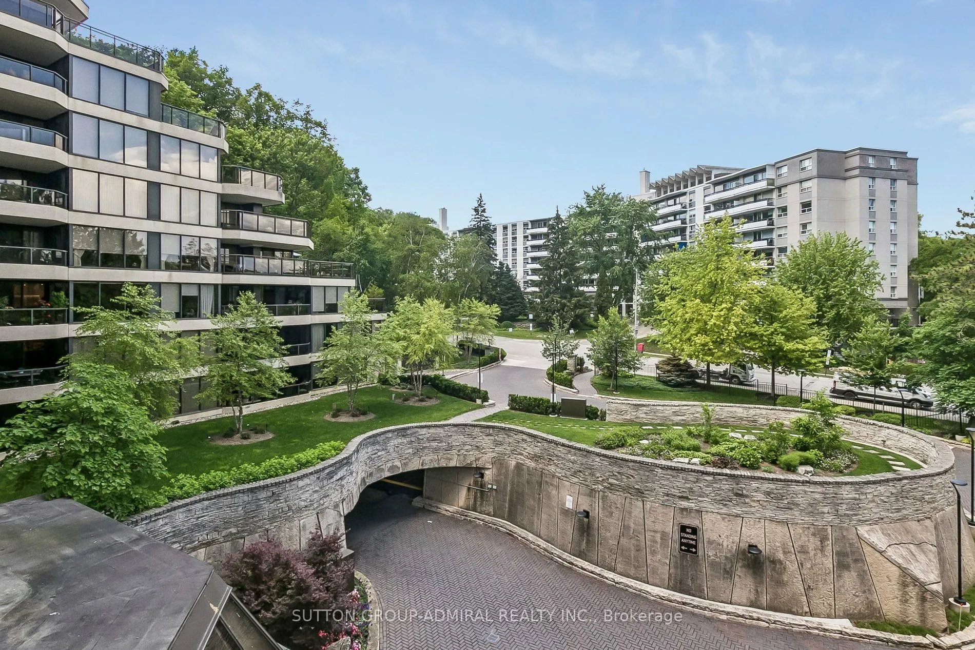3900 Yonge Street #301