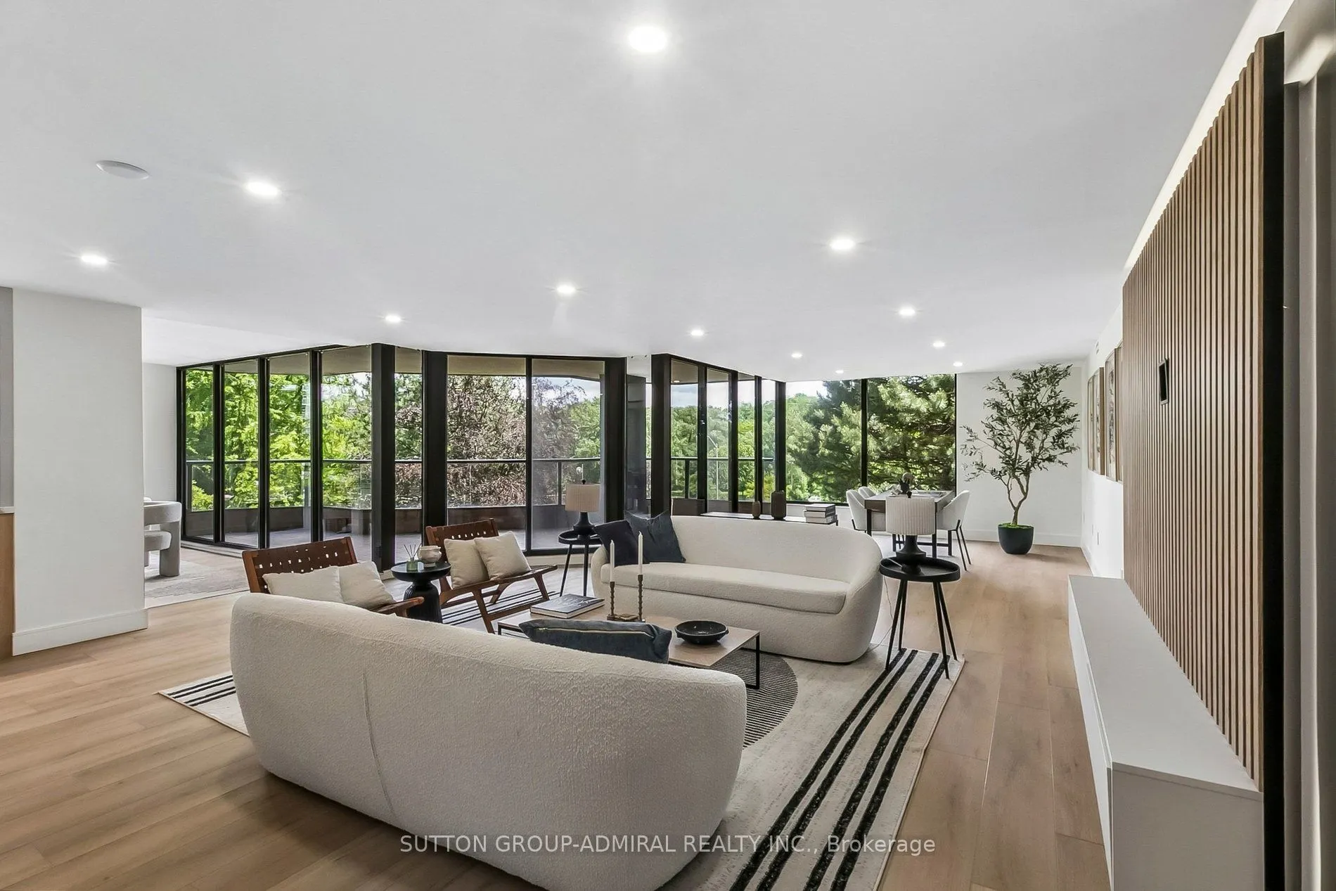 3900 Yonge Street #301
