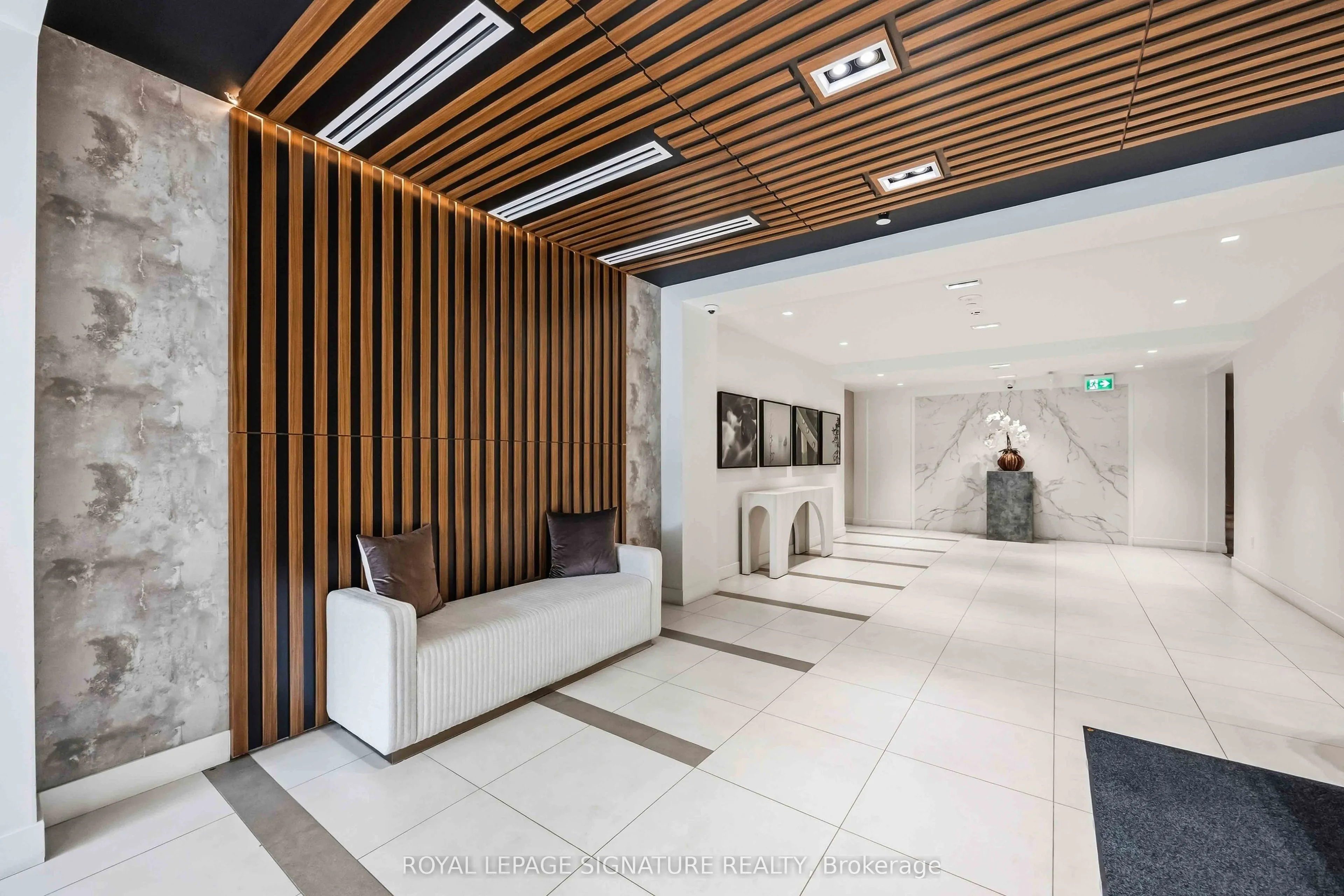 2 Teagarden Court N #102