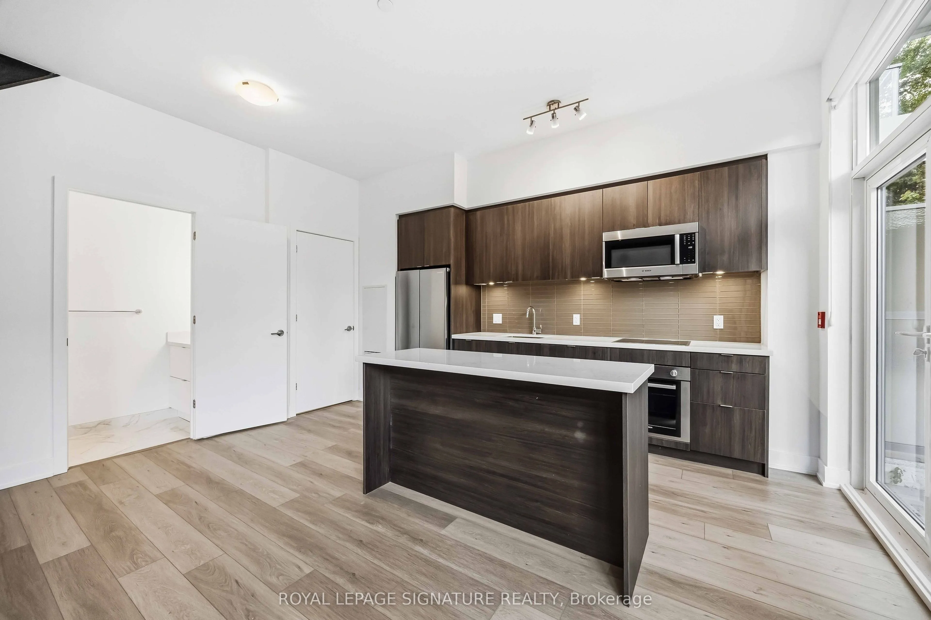 2 Teagarden Court N #102