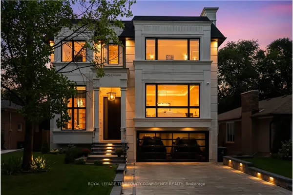 8 Canary Crescent