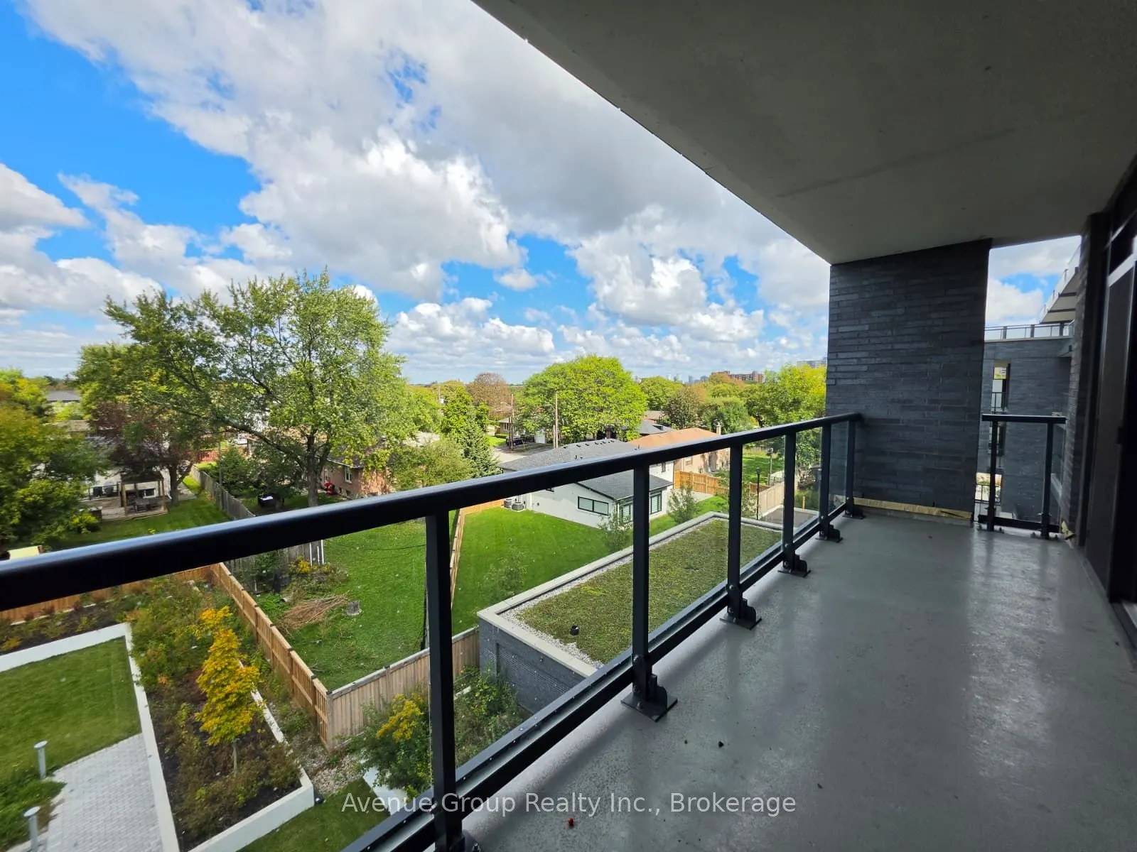 700 Sheppard Avenue W #409