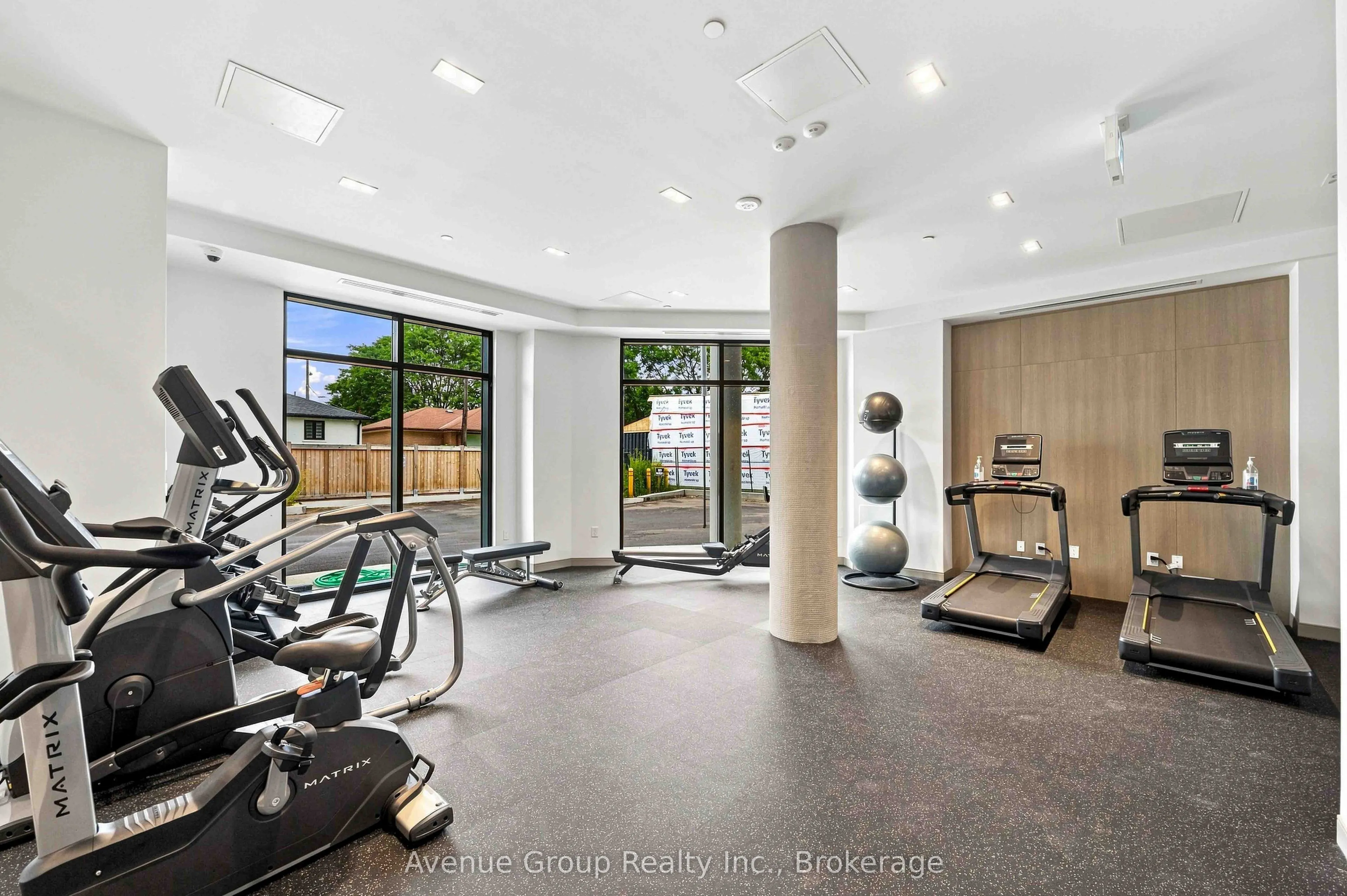 700 Sheppard Avenue W #409