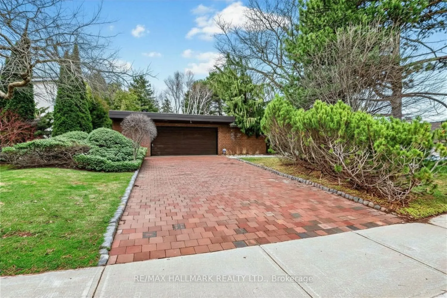 16 Royal Oak Drive