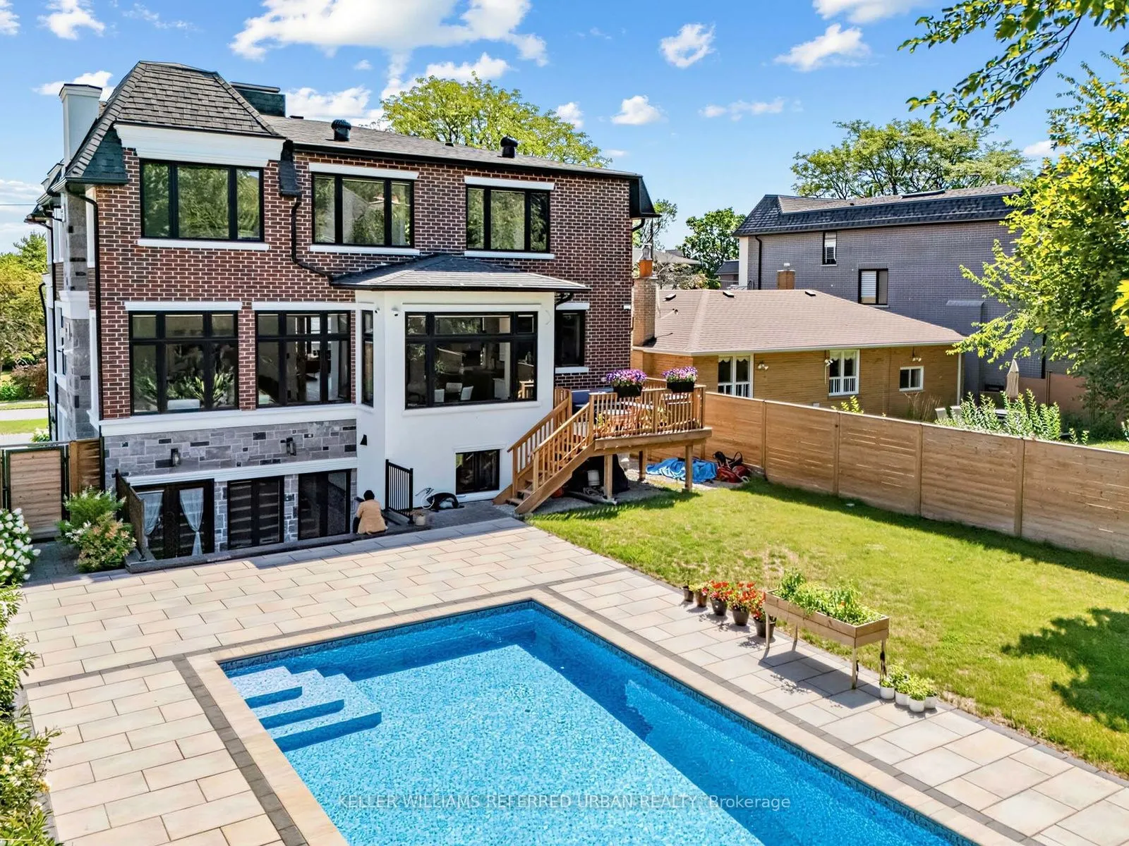 35 Lloydminster Crescent