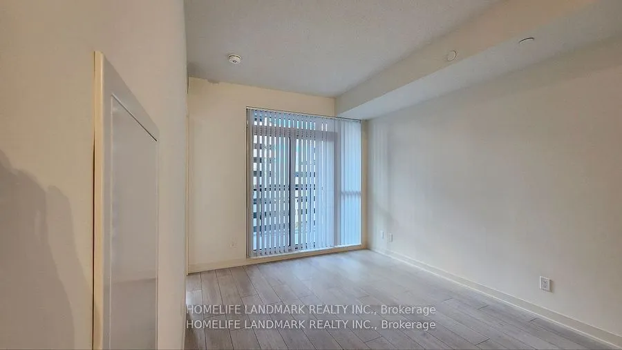 4955 YONGE Street #809