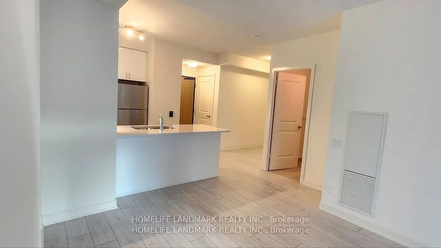 4955 YONGE Street #809