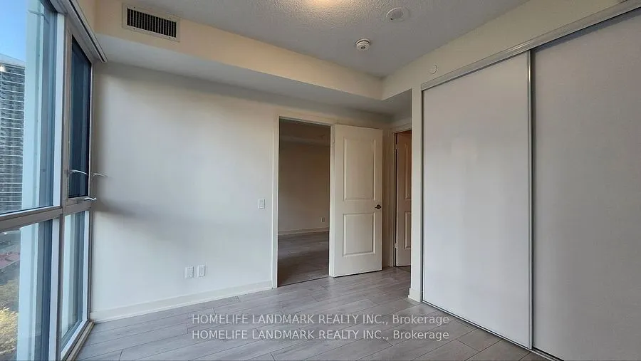 4955 YONGE Street #809