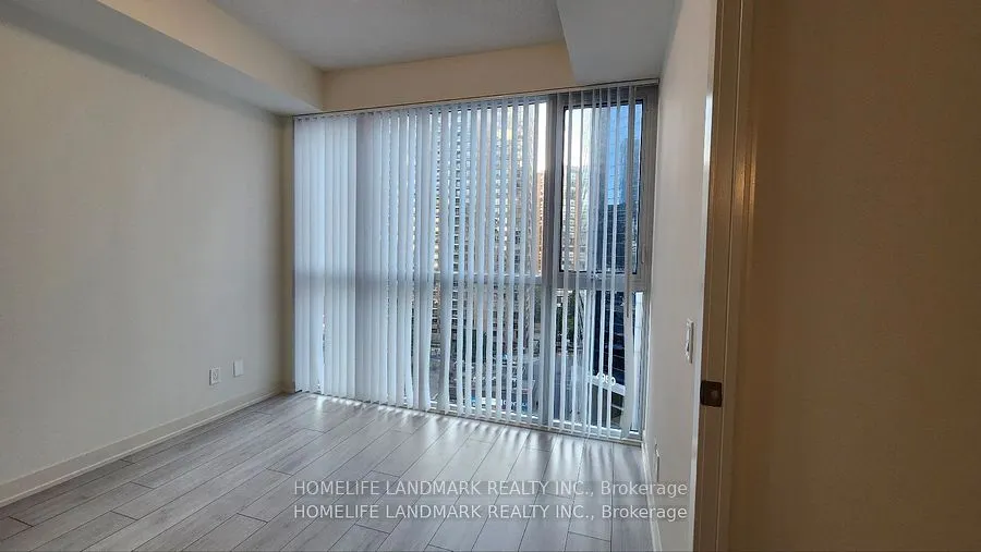 4955 YONGE Street #809
