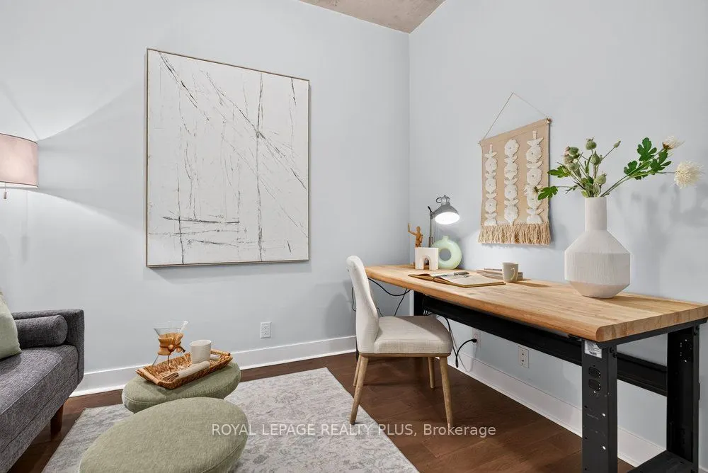 399 Adelaide Street W #509