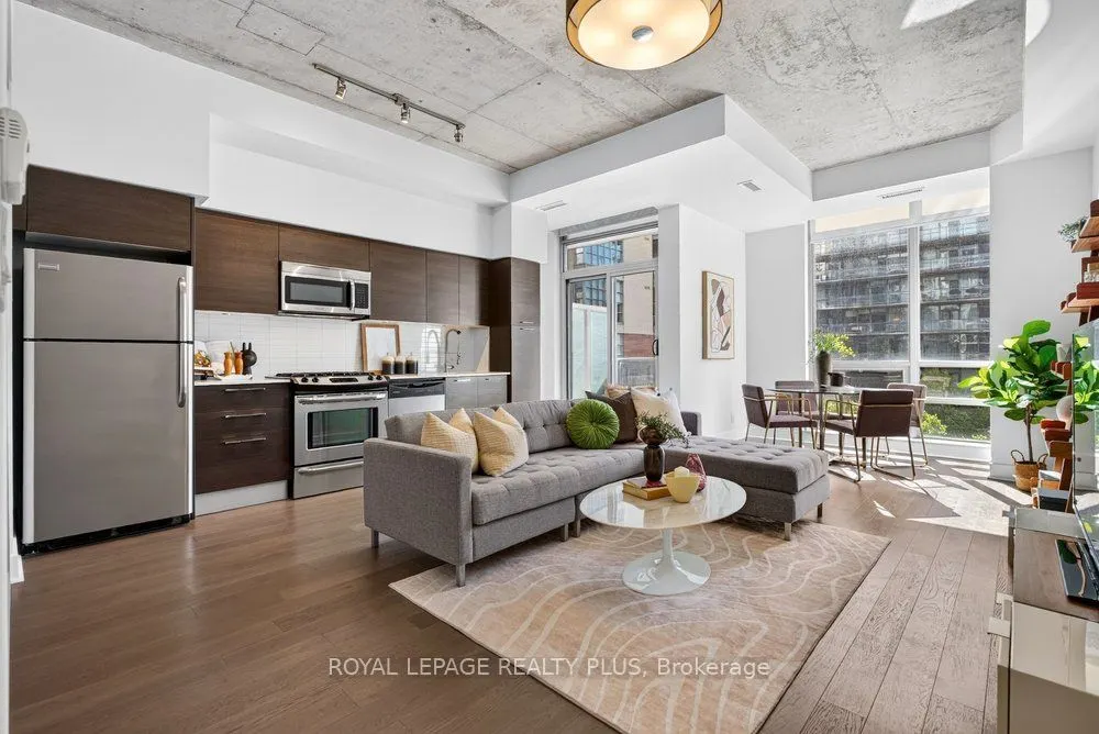 399 Adelaide Street W #509