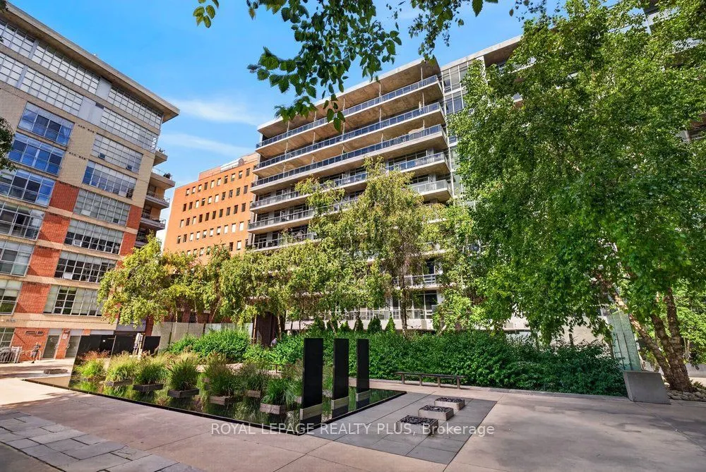399 Adelaide Street W #509