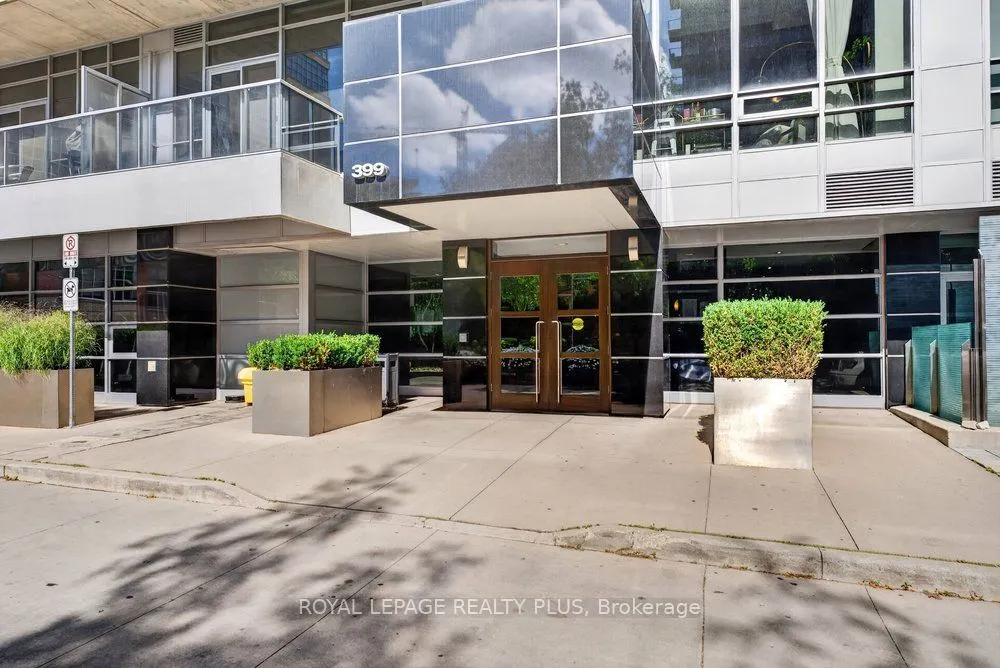 399 Adelaide Street W #509